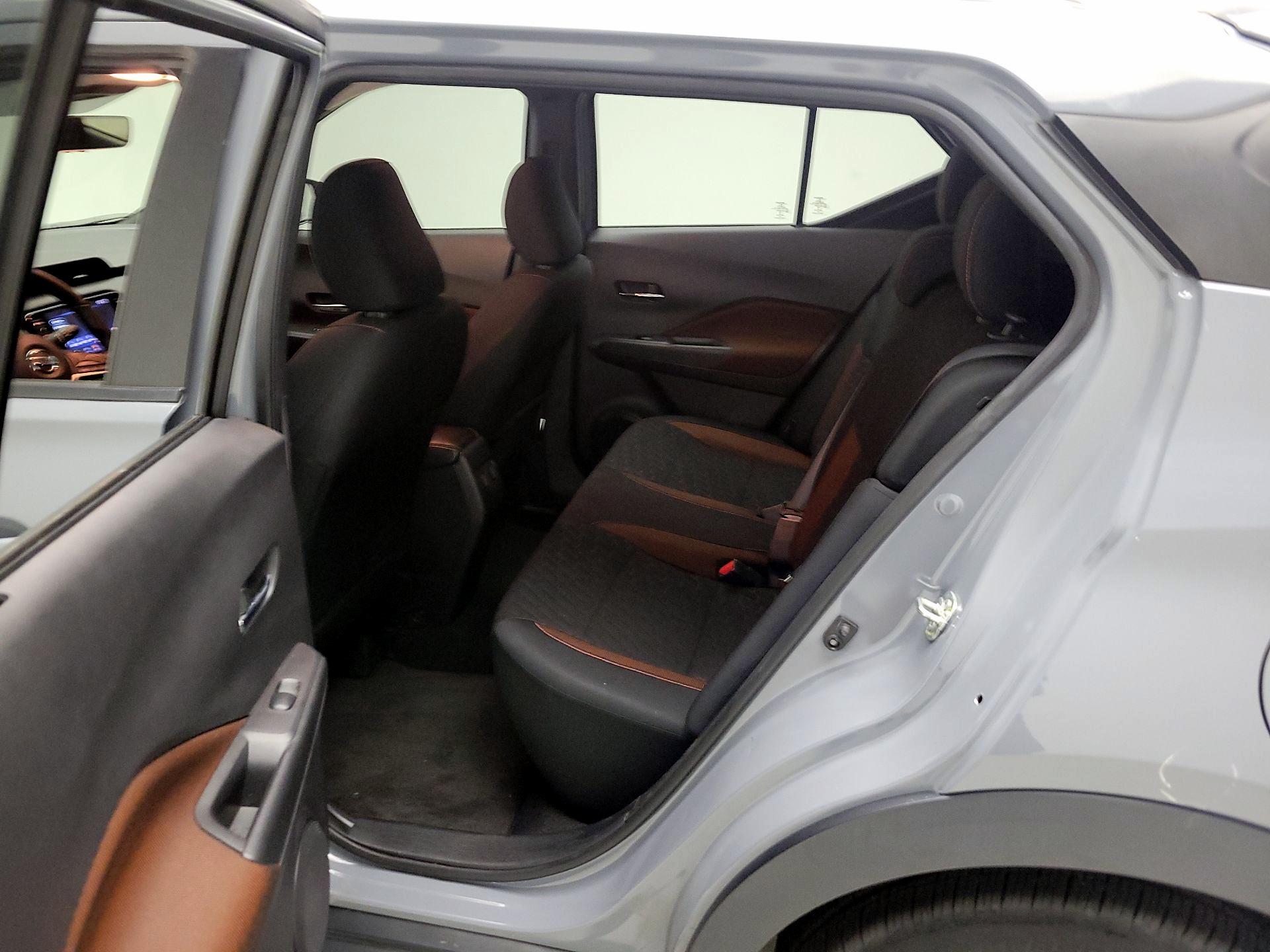 Thumbnail: 2021 Nissan Kicks - 18