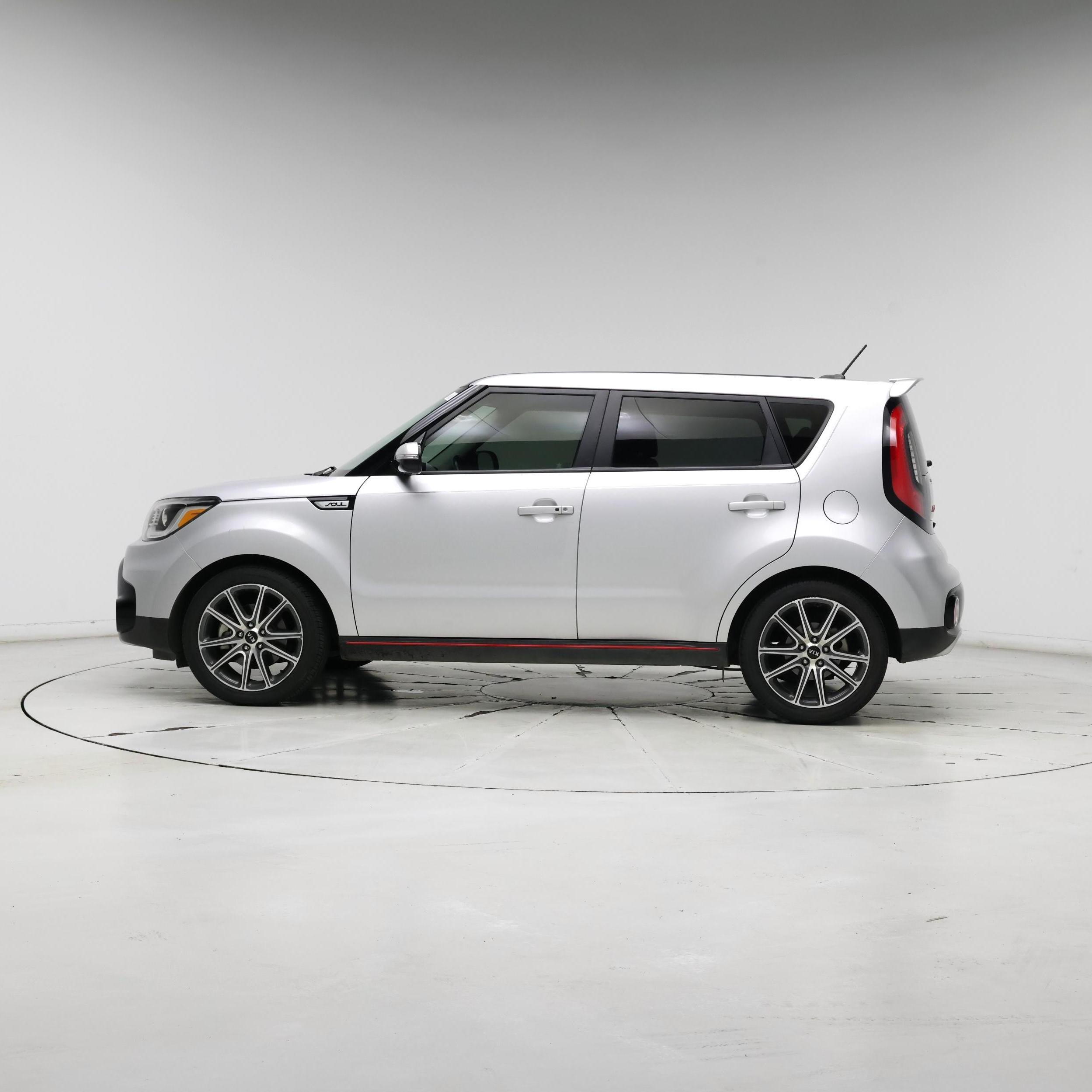 Thumbnail: 2017 Kia Soul - 3