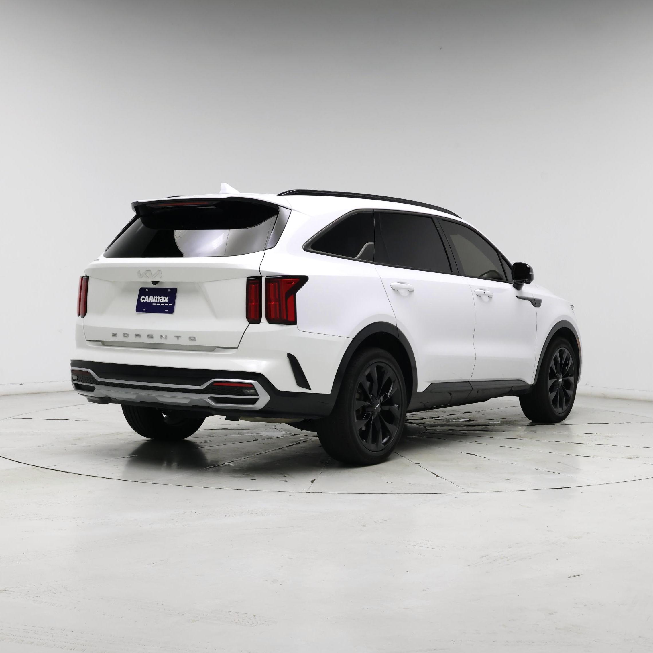 Thumbnail: 2022 Kia Sorento - 8
