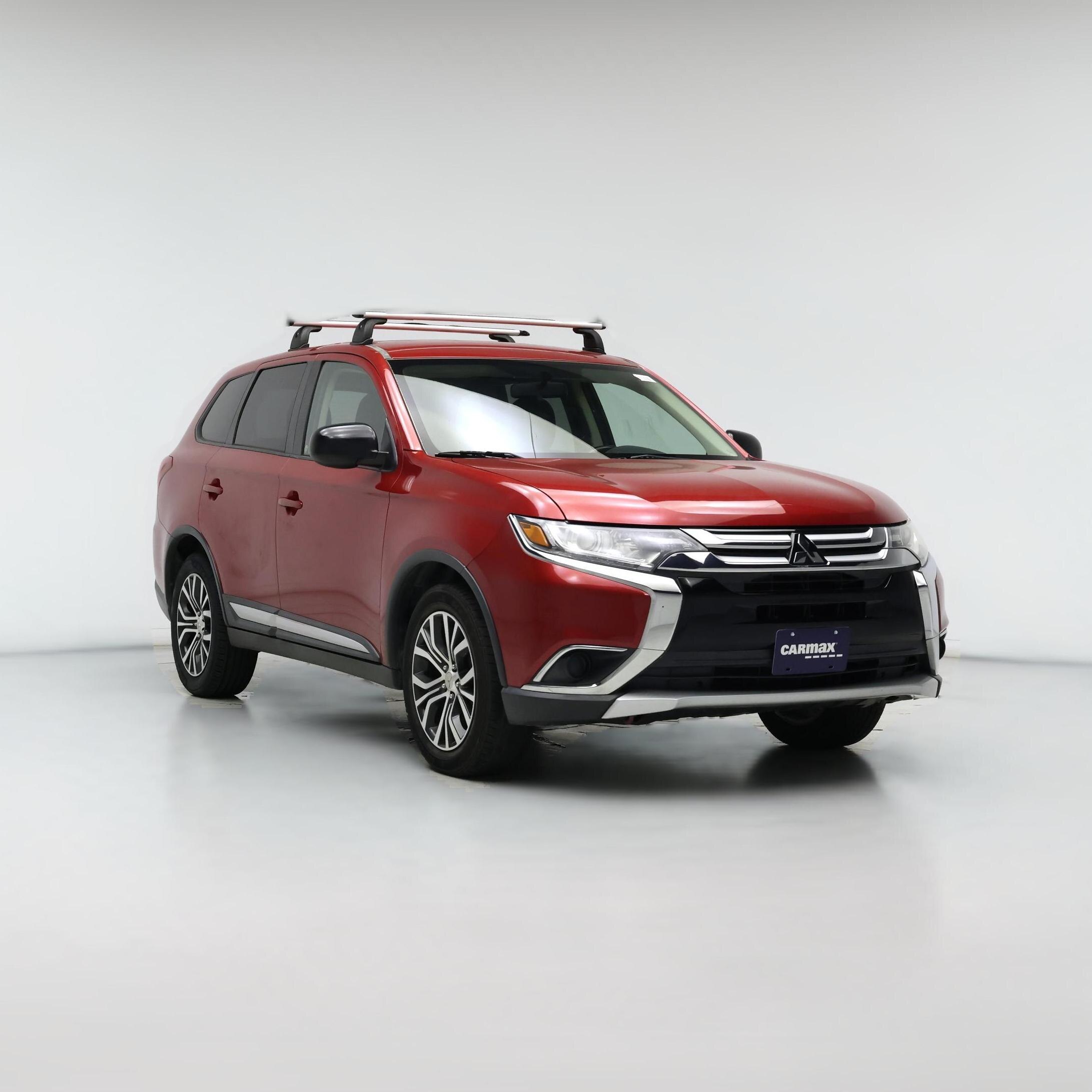 Thumbnail: 2017 Mitsubishi Outlander - 1