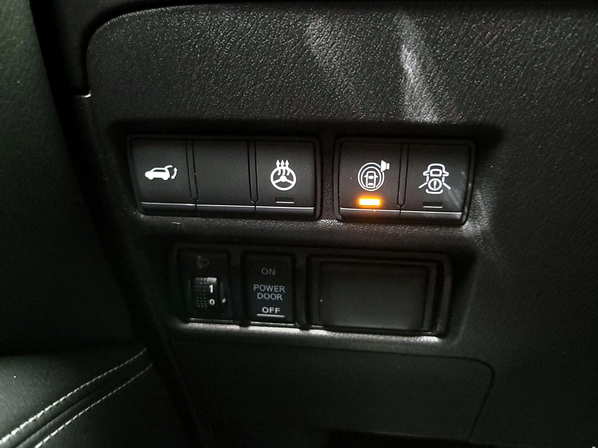 Thumbnail: 2019 Nissan Armada - 13