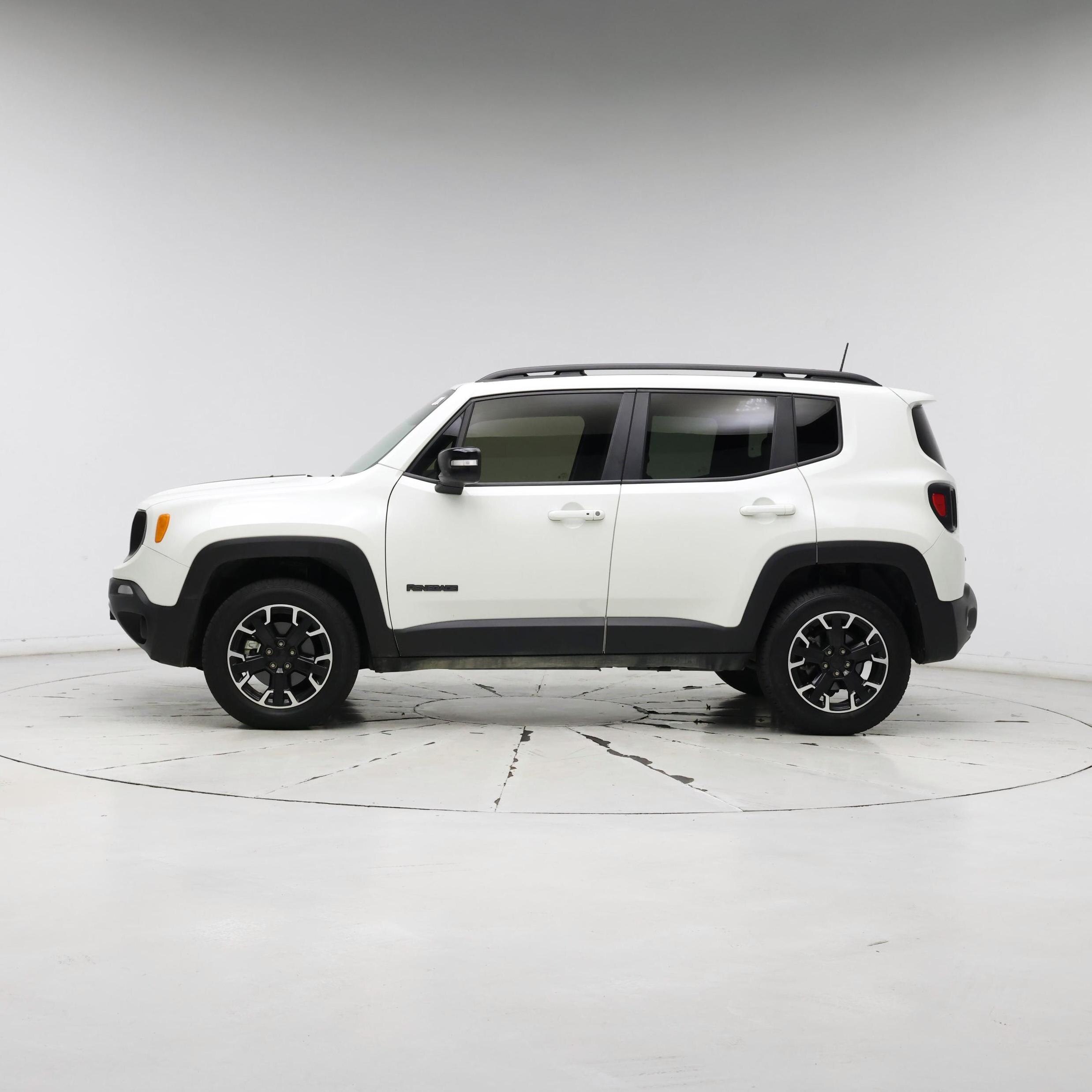 Thumbnail: 2023 Jeep Renegade - 3