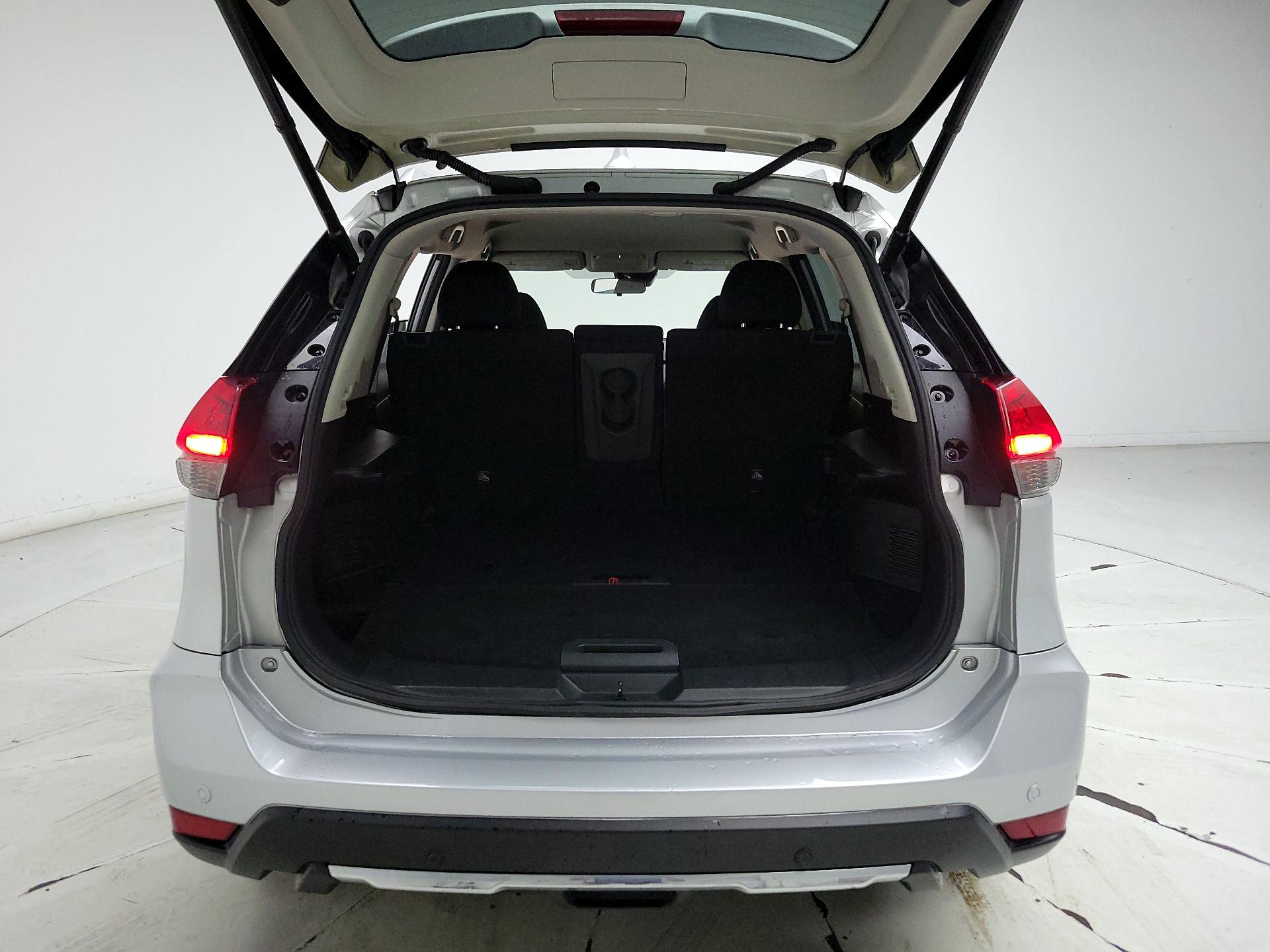 Thumbnail: 2020 Nissan Rogue - 20