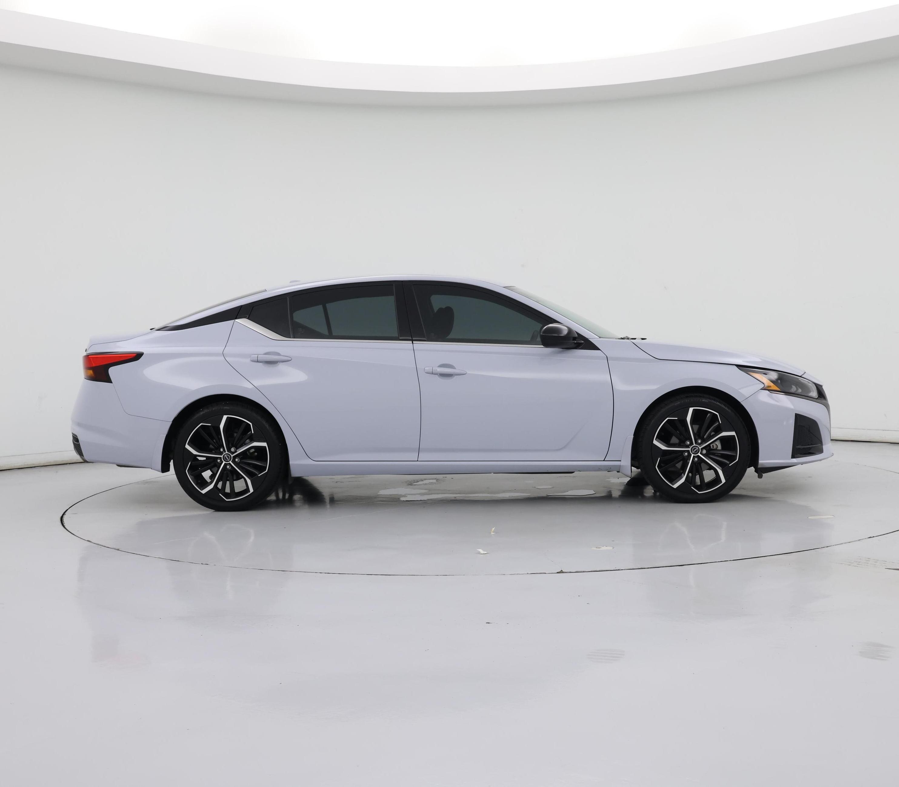 Thumbnail: 2023 Nissan Altima - 7