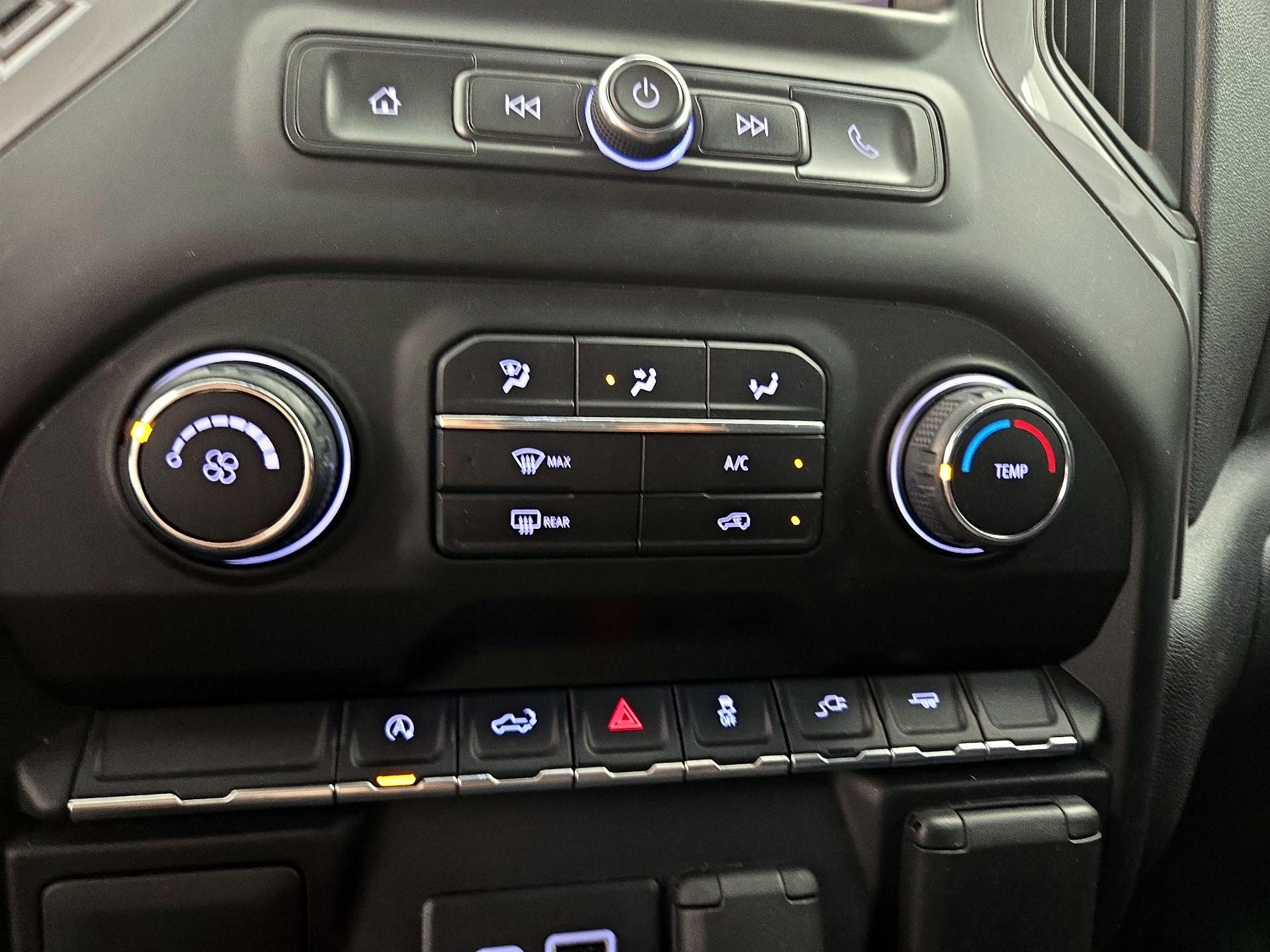 Thumbnail: 2021 Chevrolet Silverado 1500 - 16