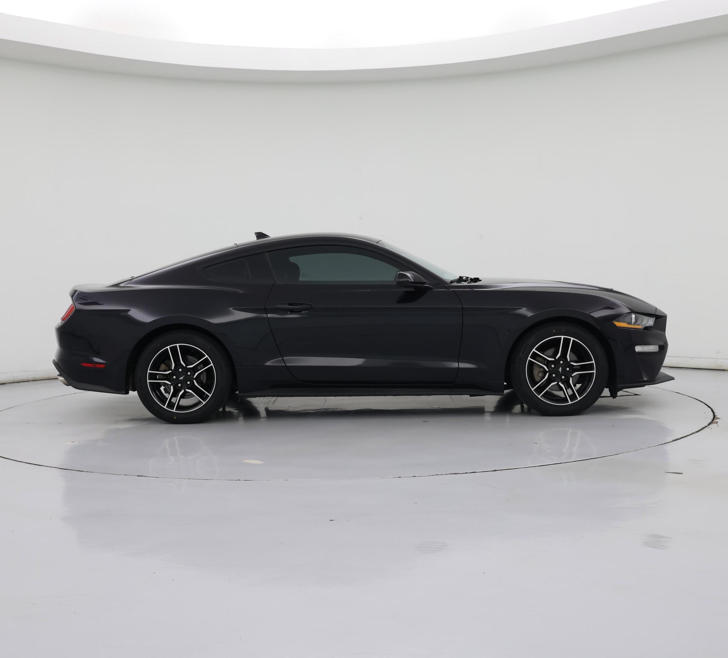 Thumbnail: 2022 Ford Mustang - 7