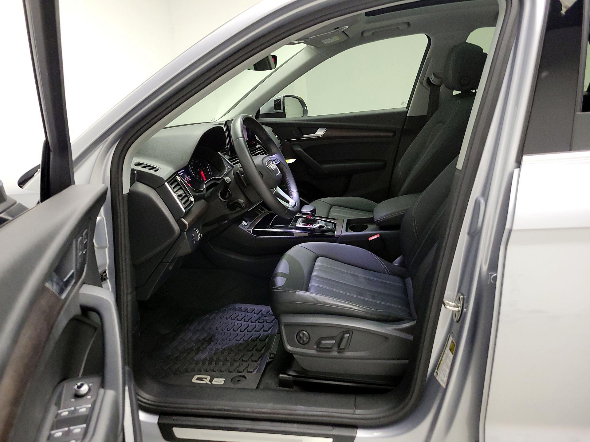 Thumbnail: 2023 Audi Q5 - 11