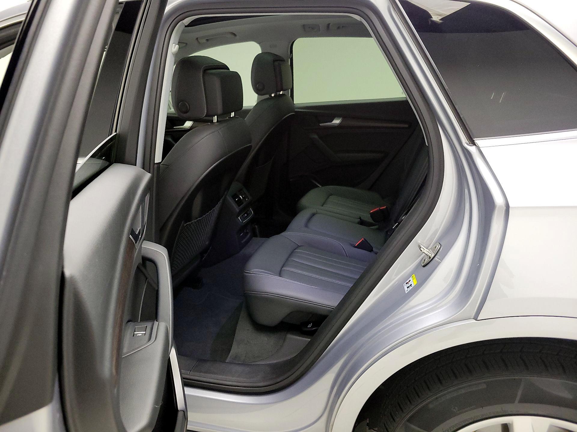 Thumbnail: 2023 Audi Q5 - 20