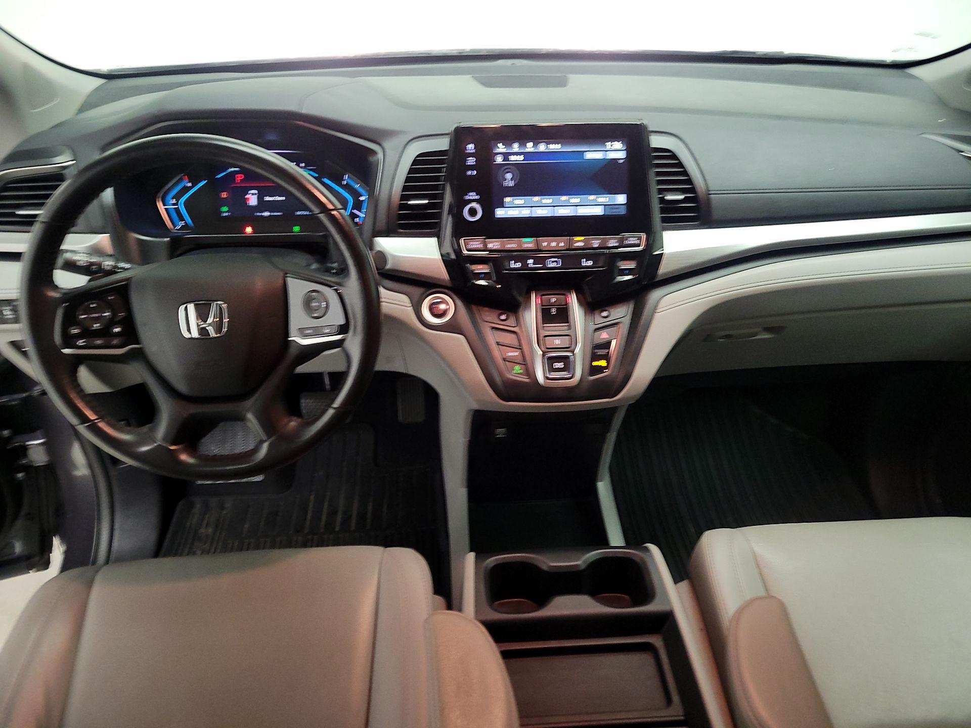 Thumbnail: 2018 Honda Odyssey - 9