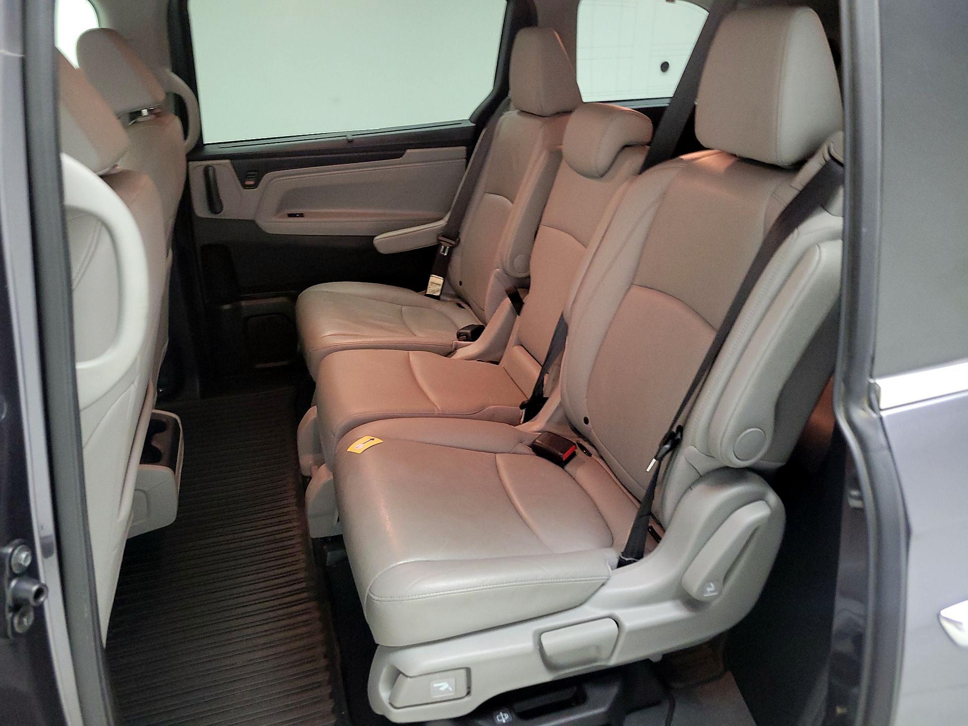 Thumbnail: 2018 Honda Odyssey - 19