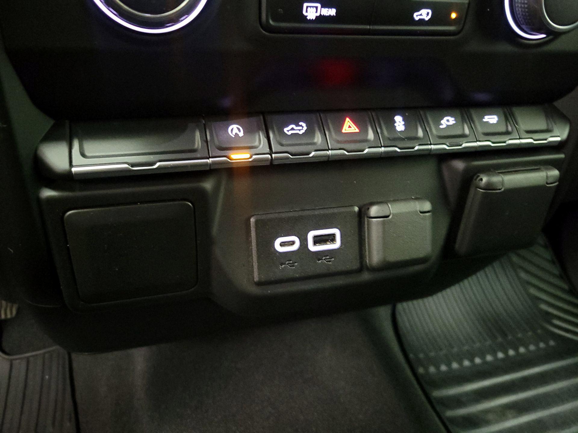 Thumbnail: 2021 Chevrolet Silverado 1500 - 18