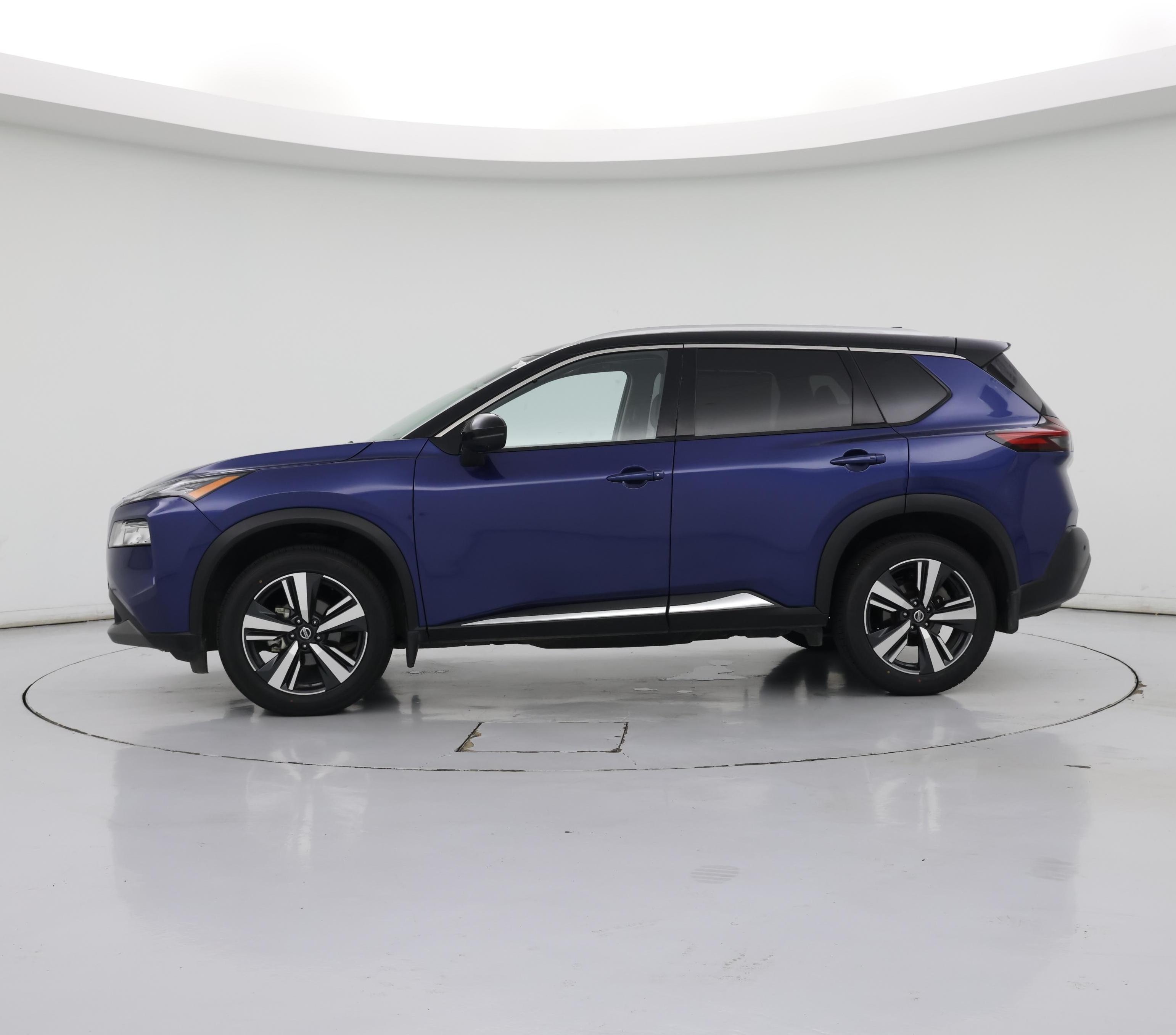 Thumbnail: 2021 Nissan Rogue - 3