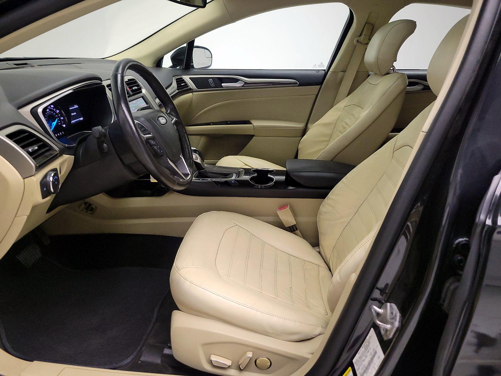 Thumbnail: 2015 Ford Fusion - 11