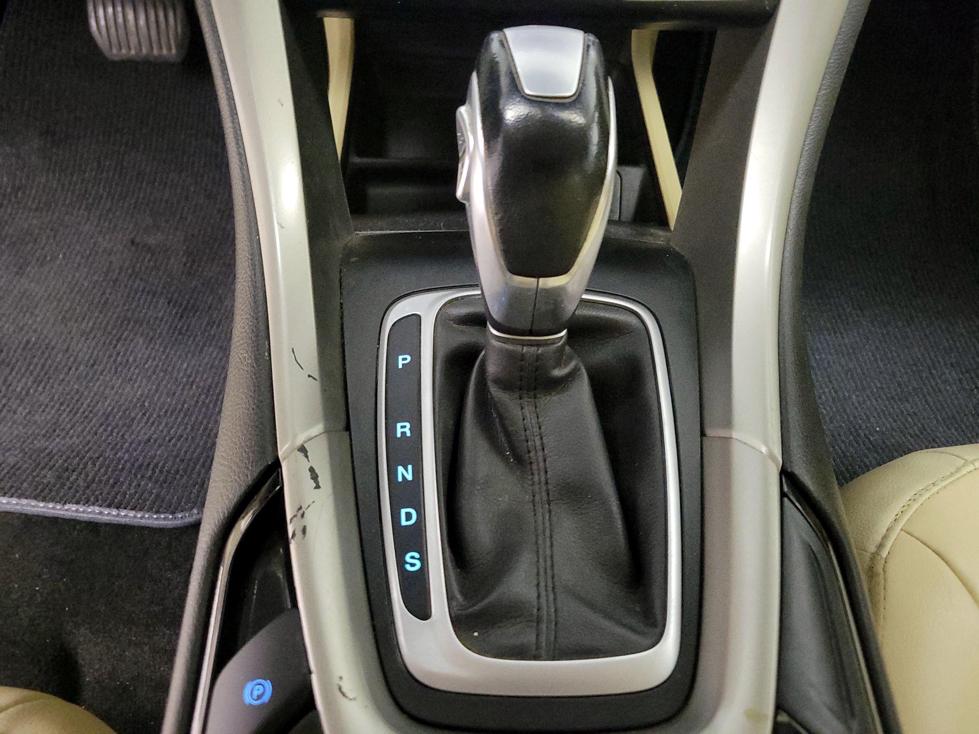 Thumbnail: 2015 Ford Fusion - 18