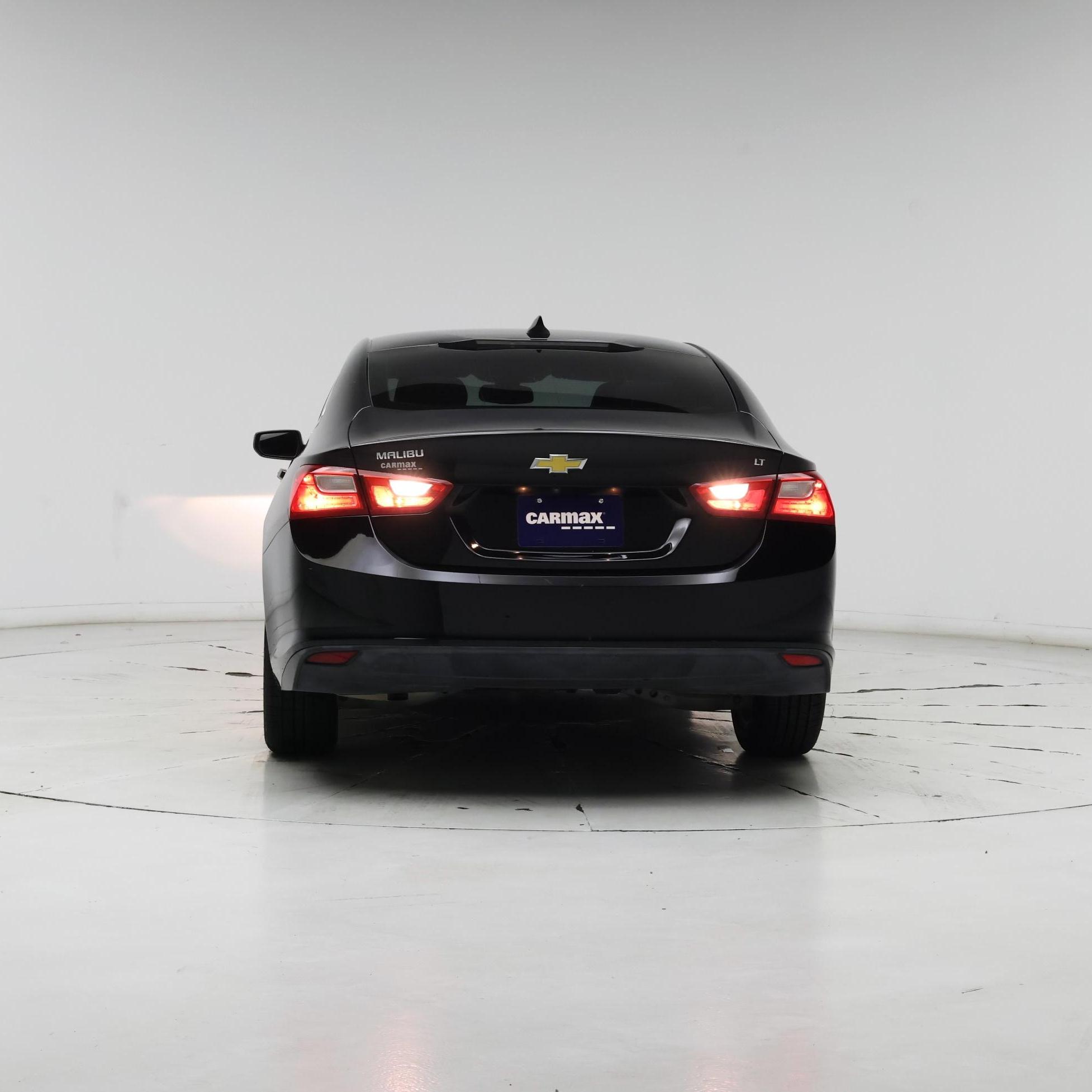 Thumbnail: 2018 Chevrolet Malibu - 6