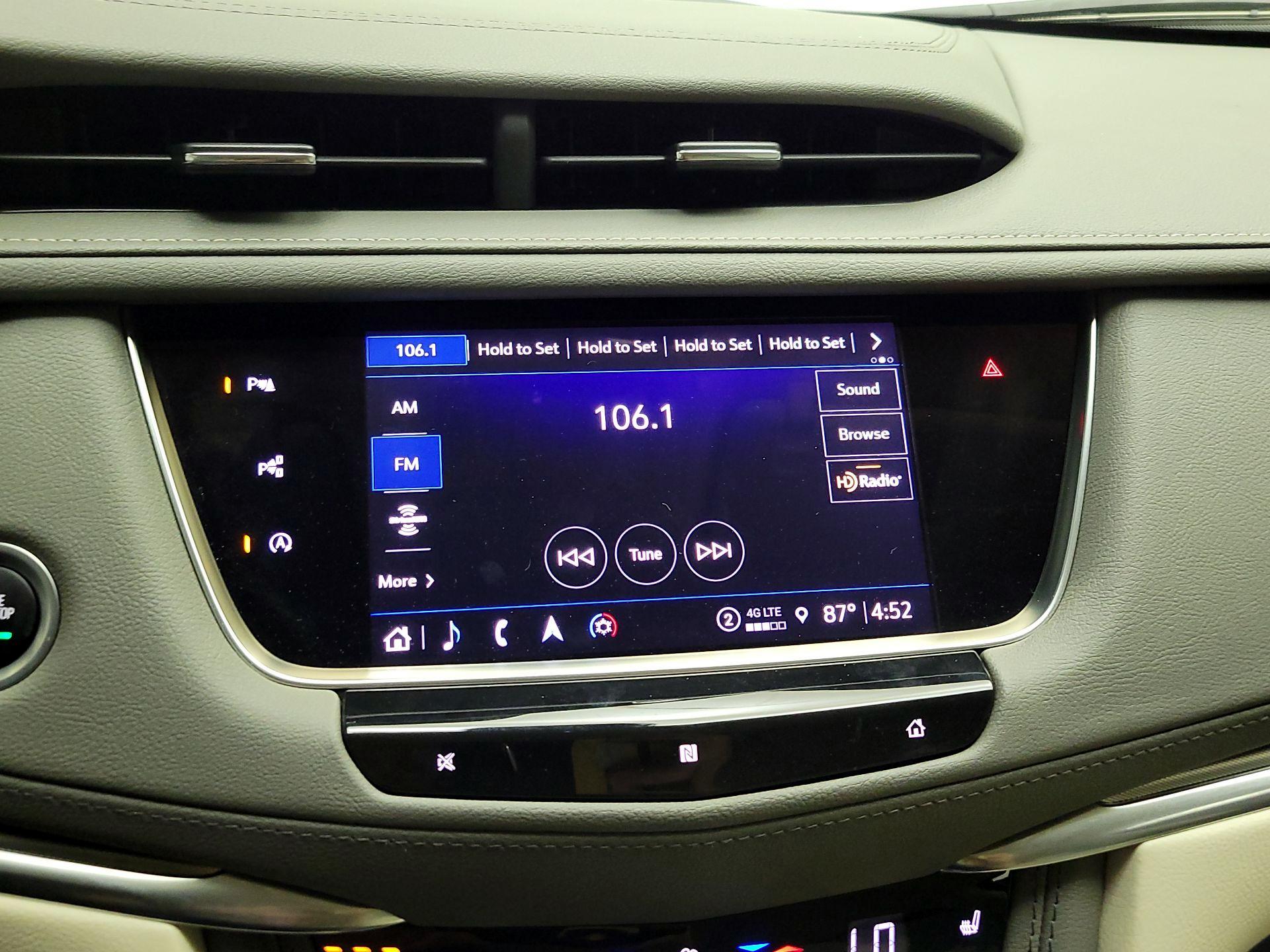 Thumbnail: 2021 Cadillac XT5 - 15