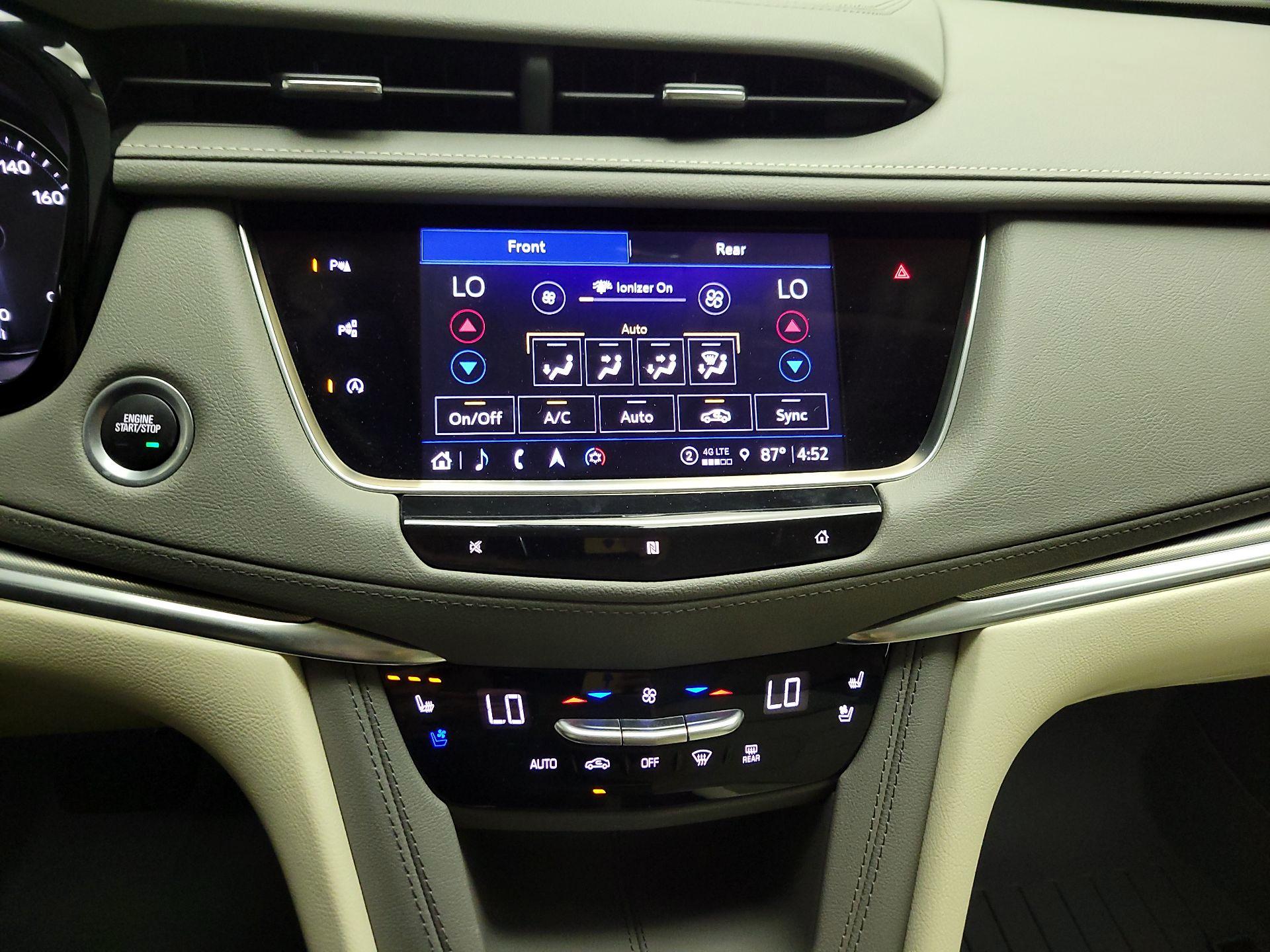 Thumbnail: 2021 Cadillac XT5 - 16