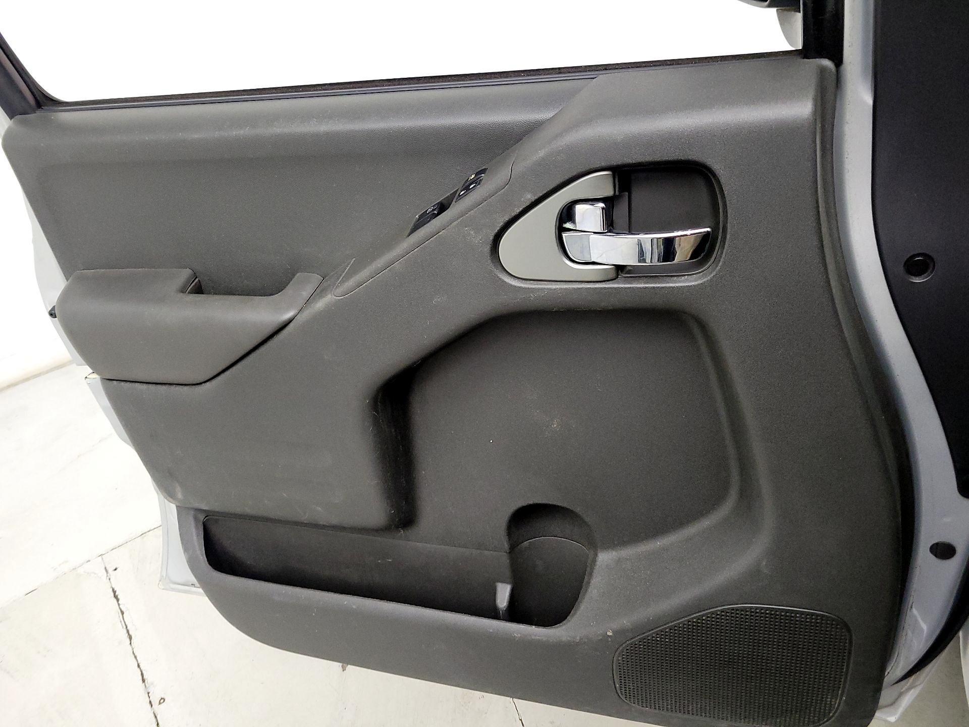 Thumbnail: 2016 Nissan Frontier - 12