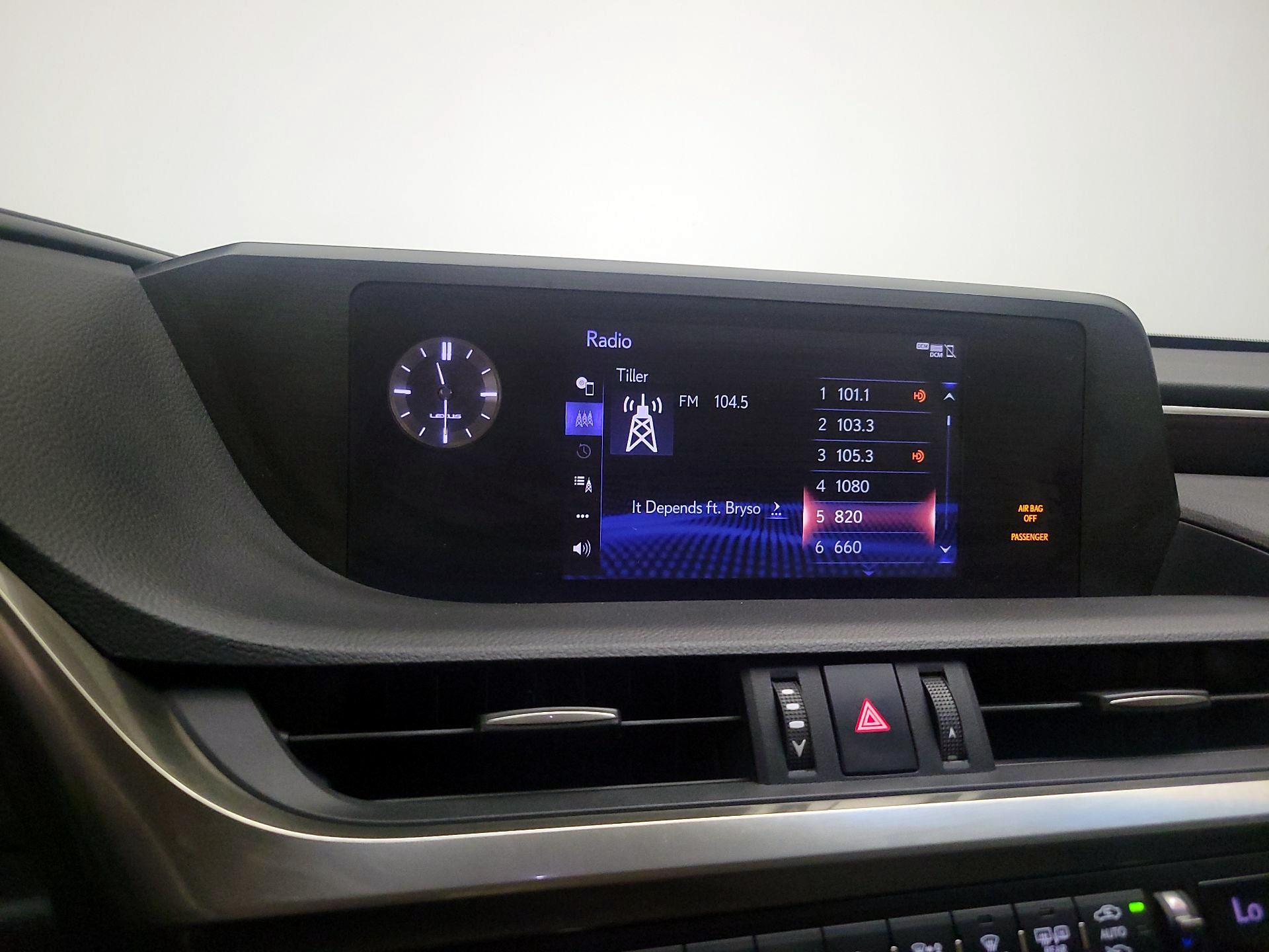 Thumbnail: 2020 Lexus ES - 15