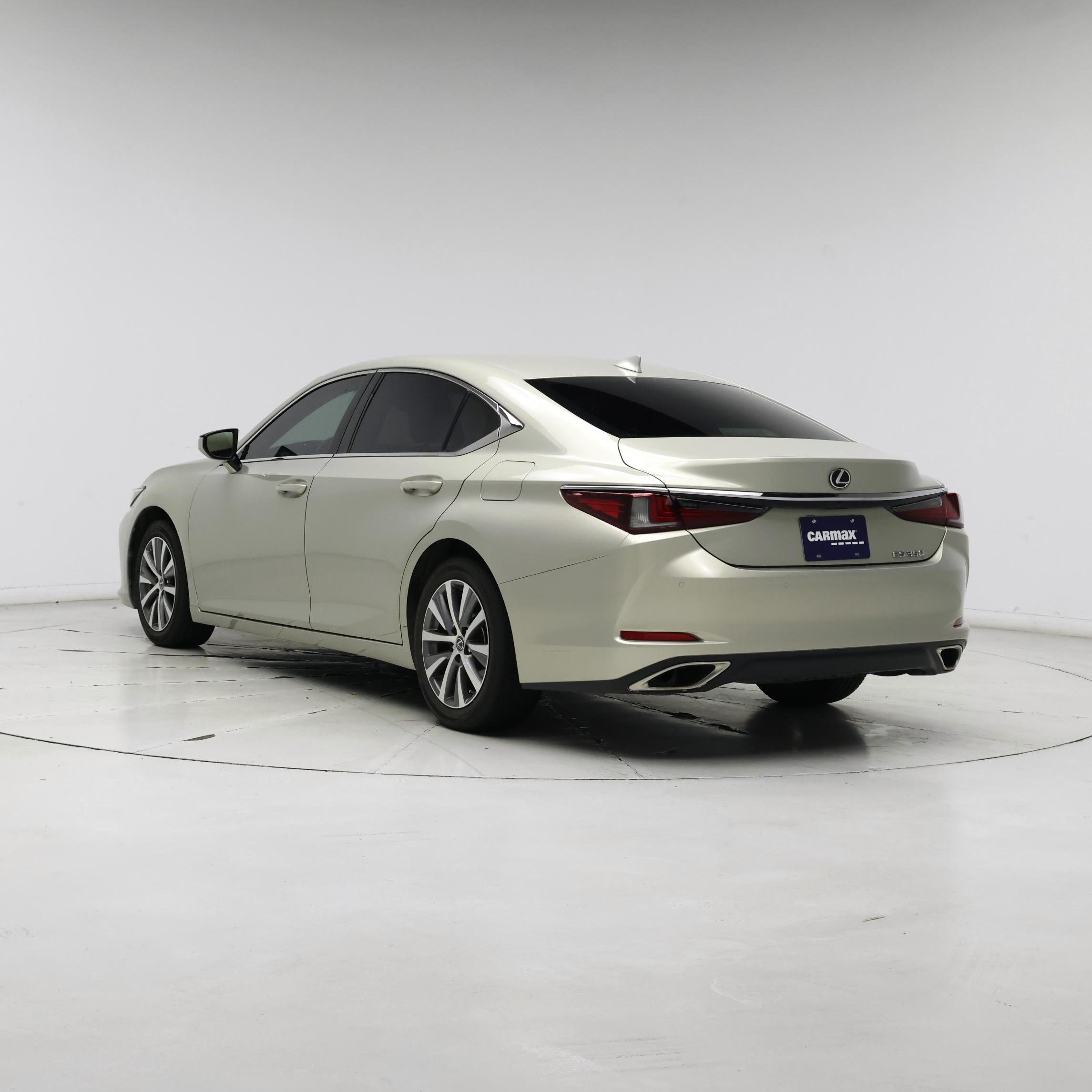 Thumbnail: 2020 Lexus ES - 2