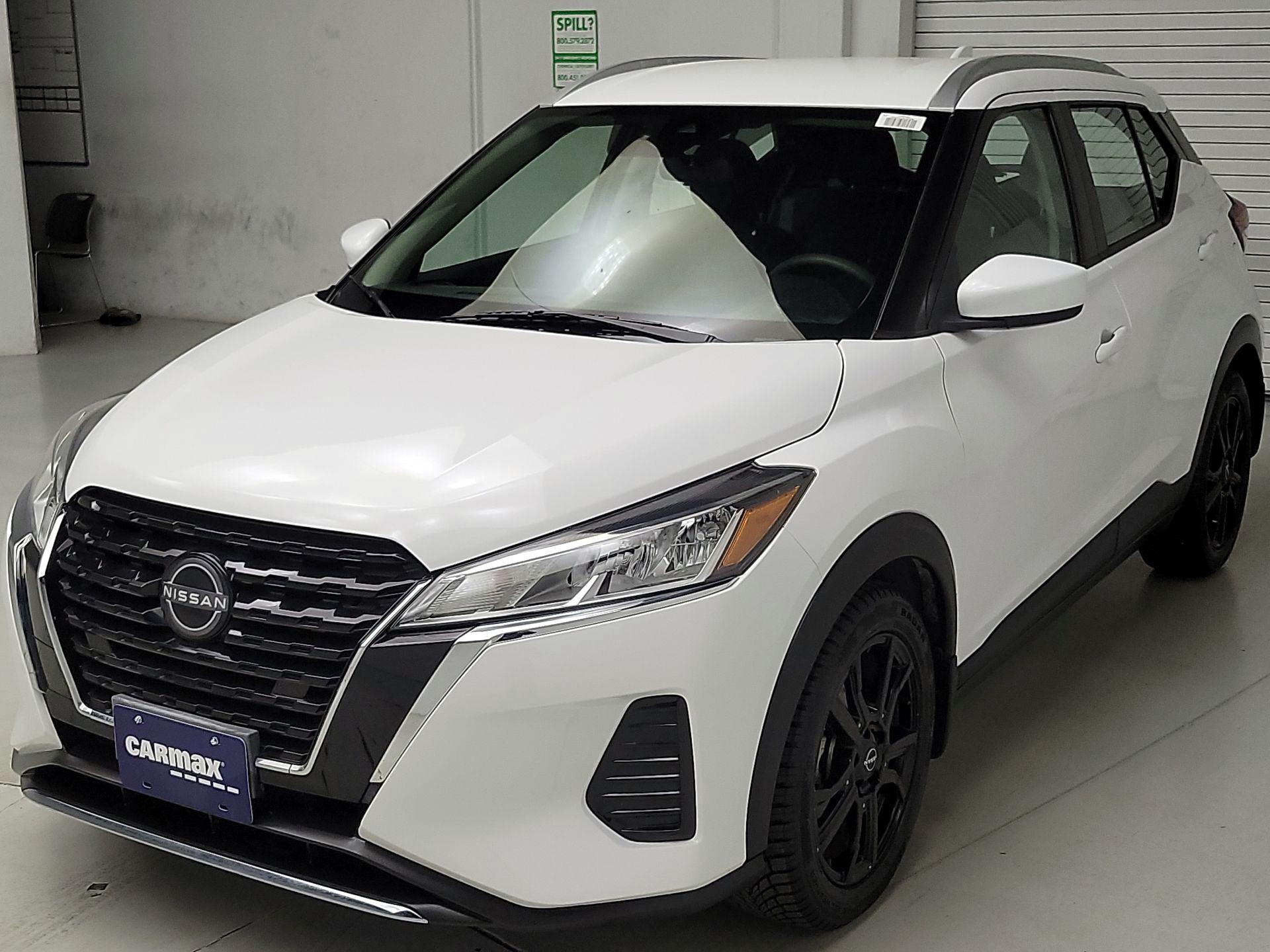 Thumbnail: 2022 Nissan Kicks - 3