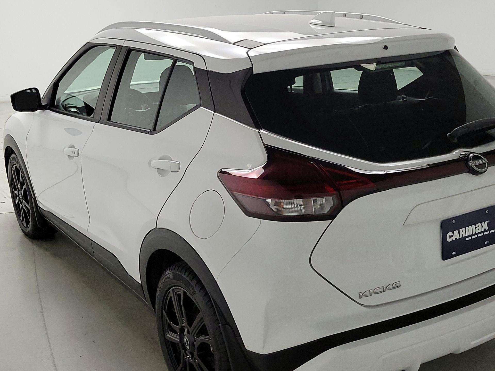 Thumbnail: 2022 Nissan Kicks - 7
