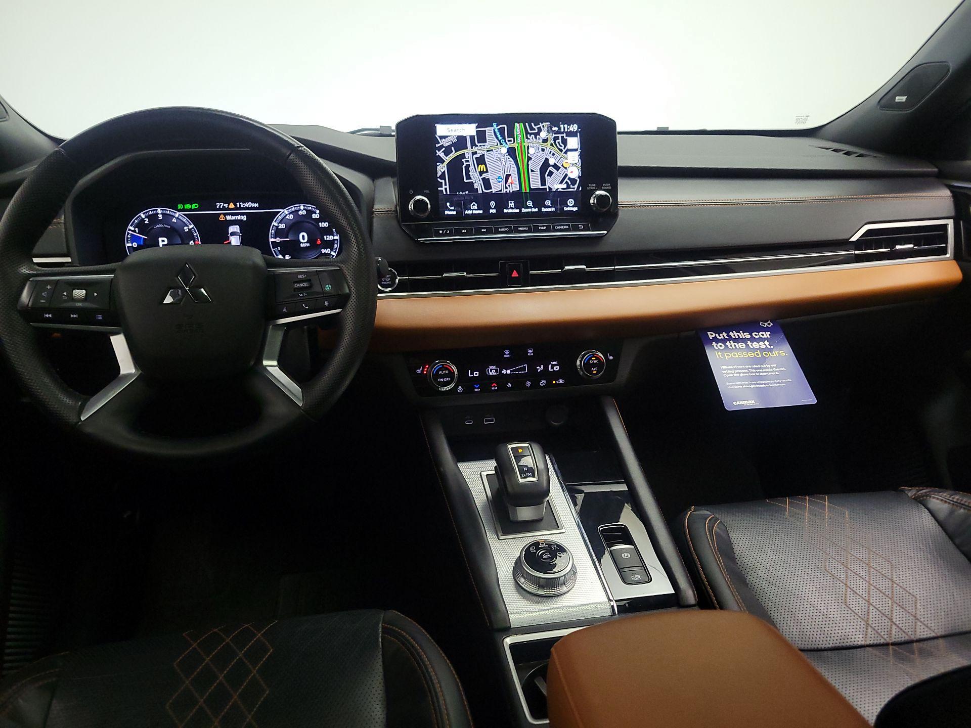 Thumbnail: 2022 Mitsubishi Outlander - 9