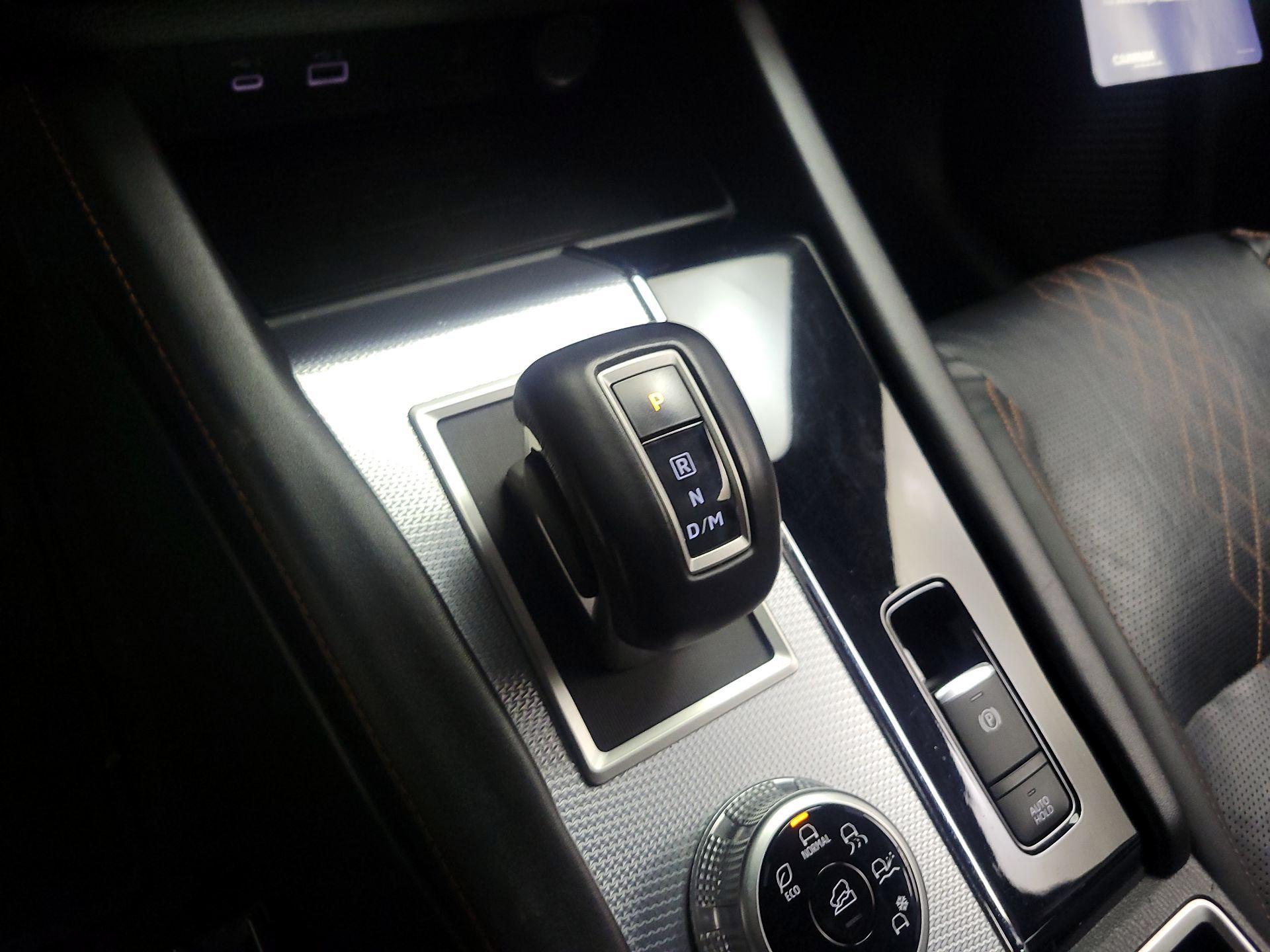 Thumbnail: 2022 Mitsubishi Outlander - 18