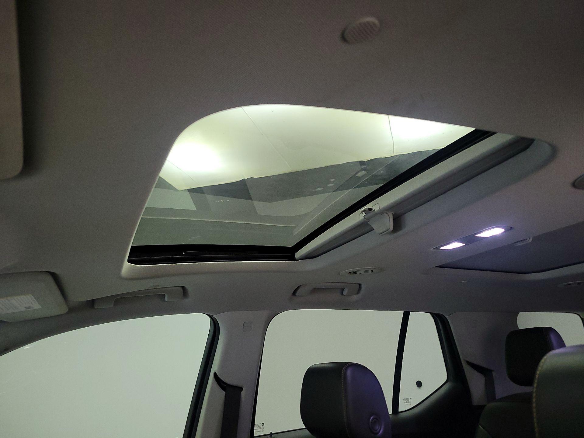 Thumbnail: 2018 Chevrolet Traverse - 19