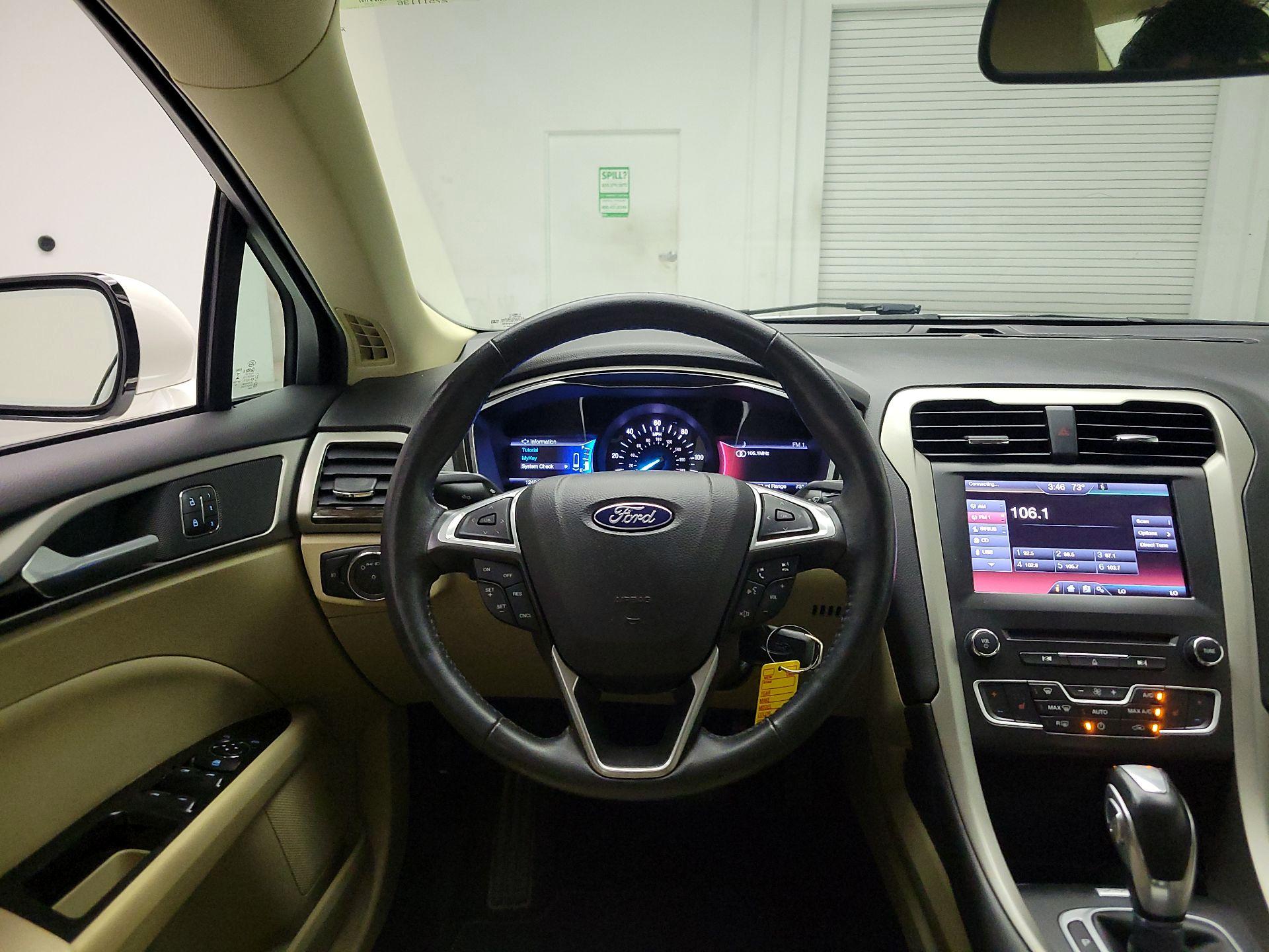 Thumbnail: 2016 Ford Fusion - 10
