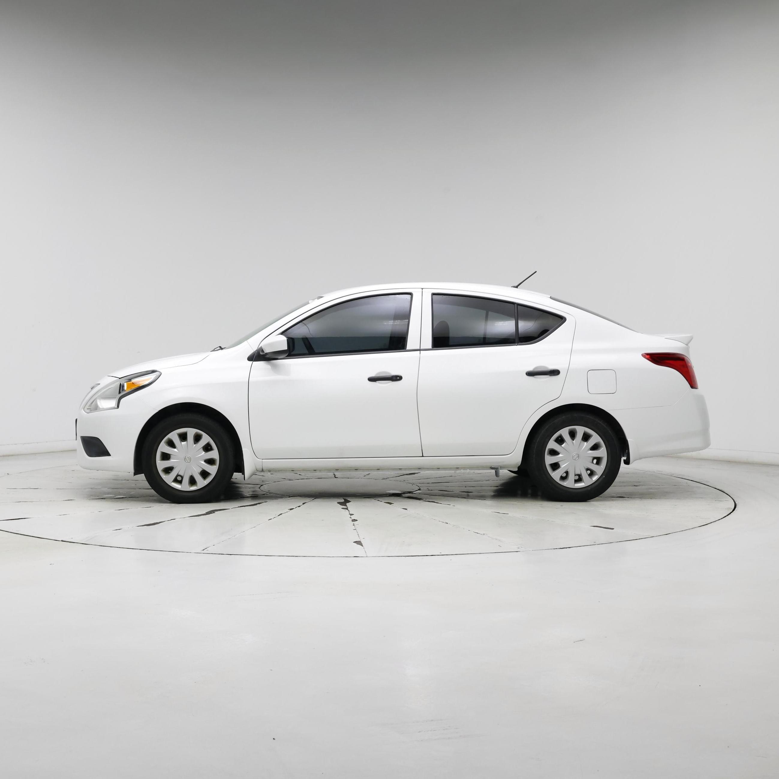 Thumbnail: 2018 Nissan Versa - 3