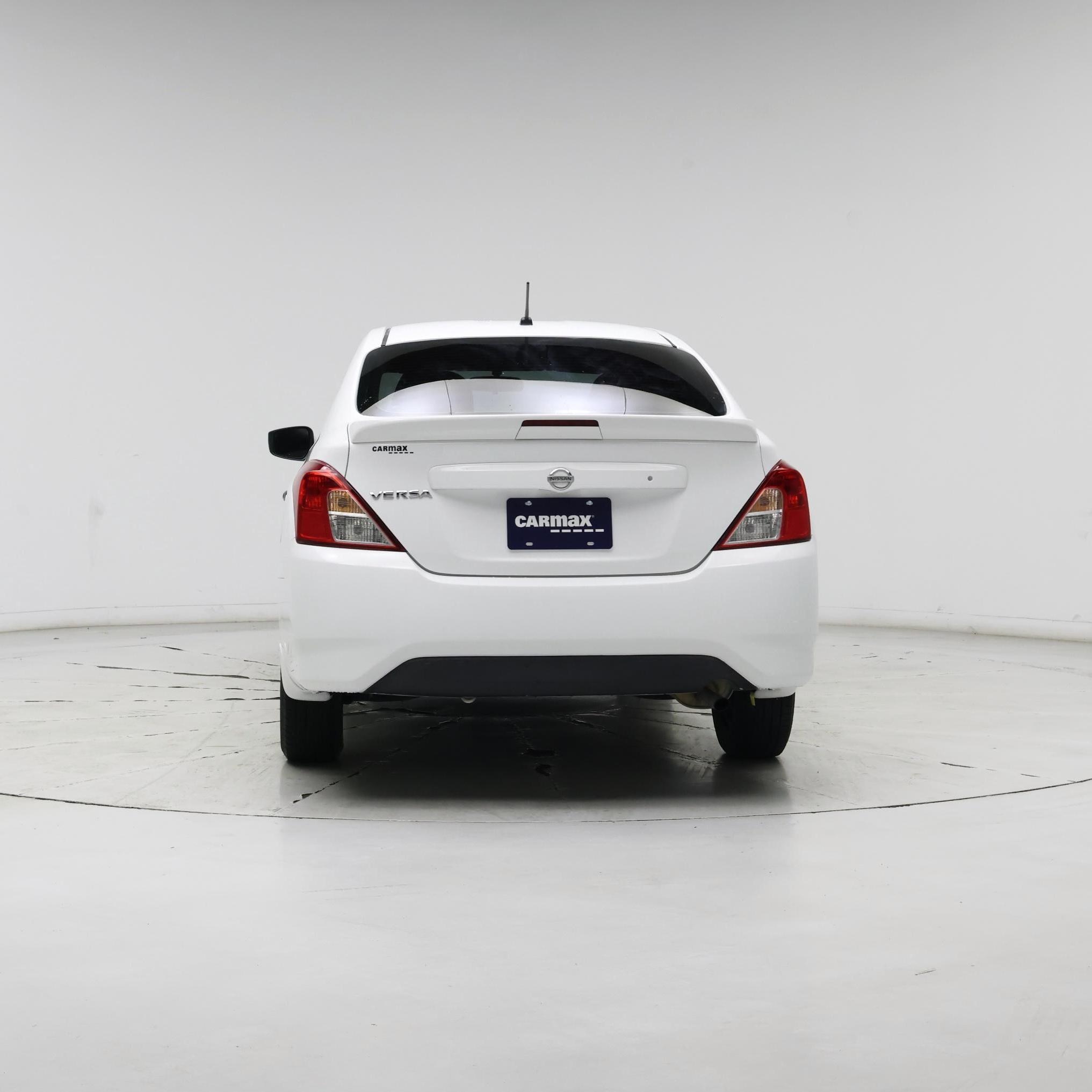 Thumbnail: 2018 Nissan Versa - 6