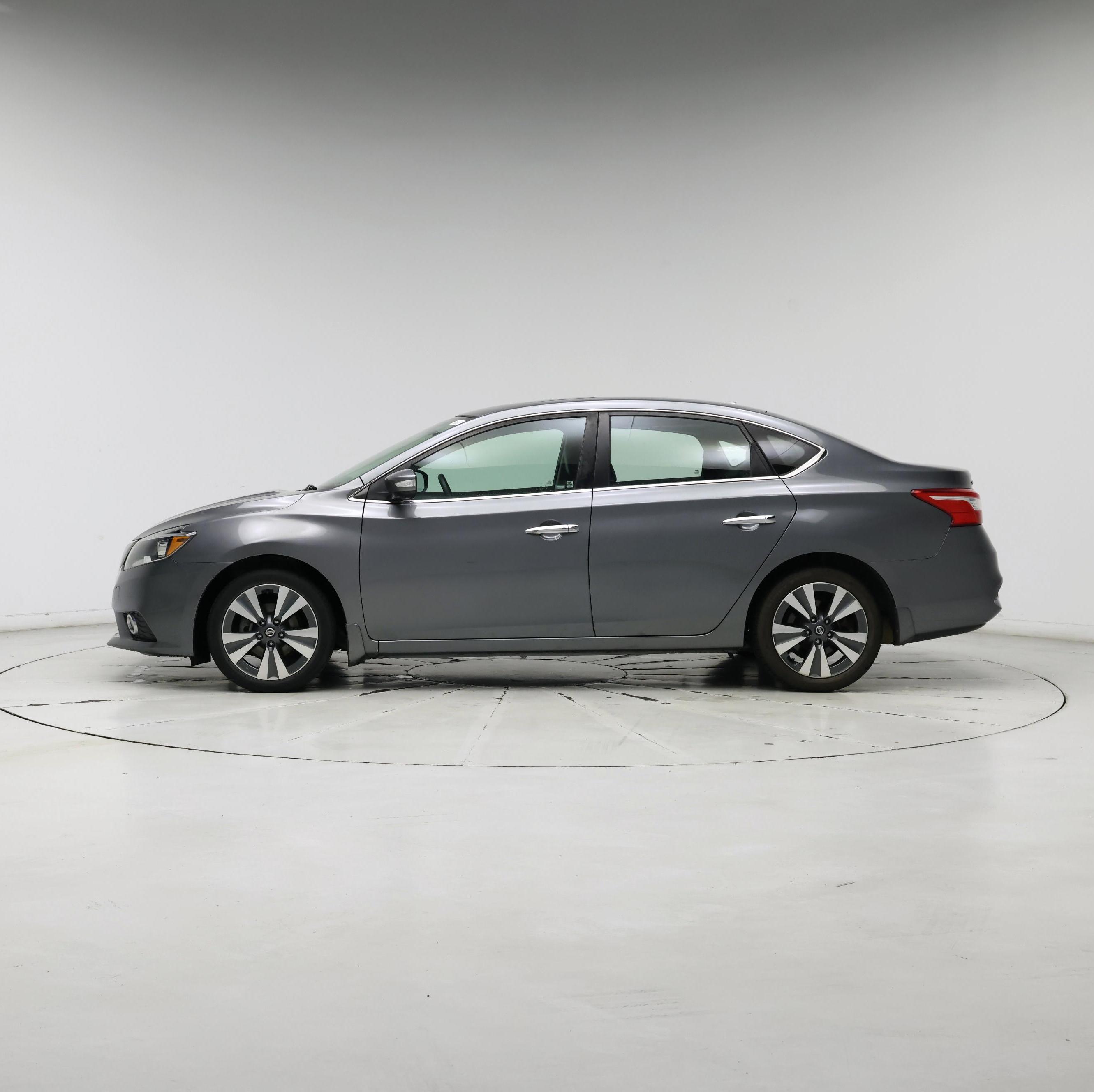 Thumbnail: 2018 Nissan Sentra - 3