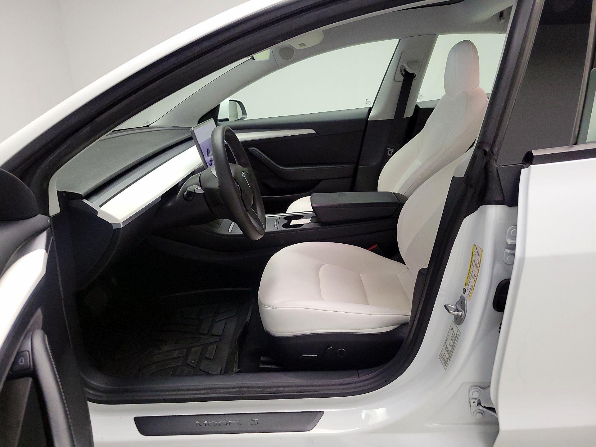 Thumbnail: 2021 Tesla Model 3 - 11