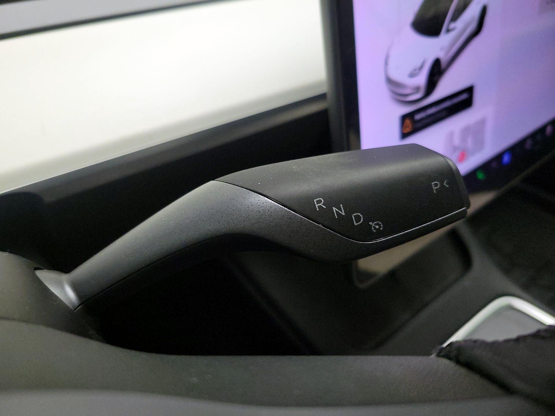 Thumbnail: 2021 Tesla Model 3 - 17