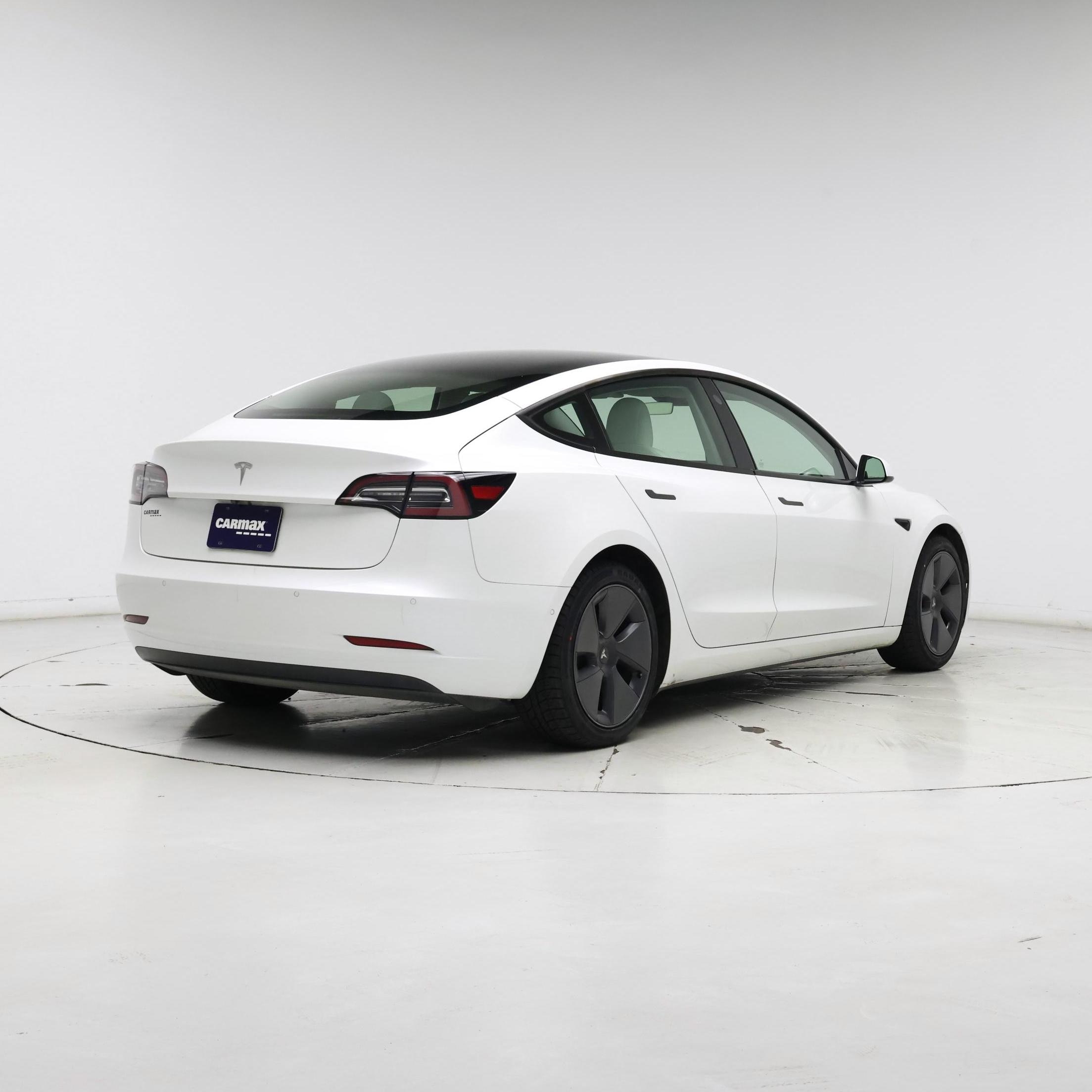 Thumbnail: 2021 Tesla Model 3 - 8