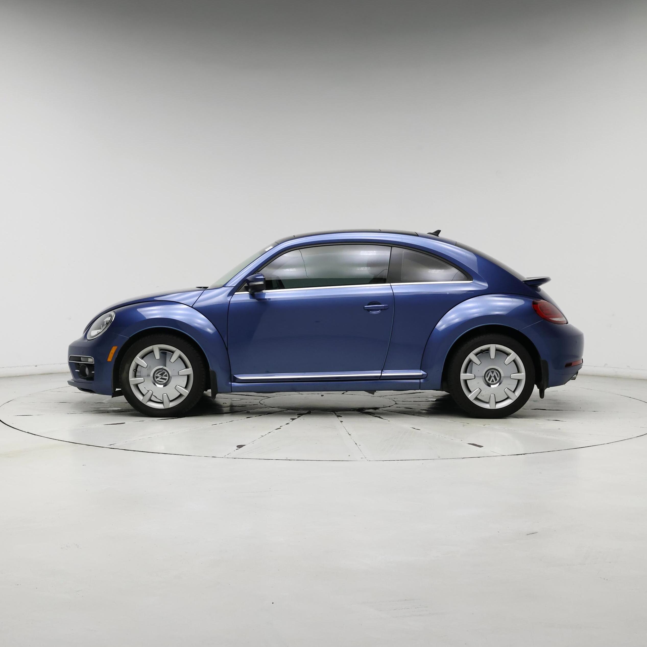 Thumbnail: 2019 Volkswagen Beetle - 3