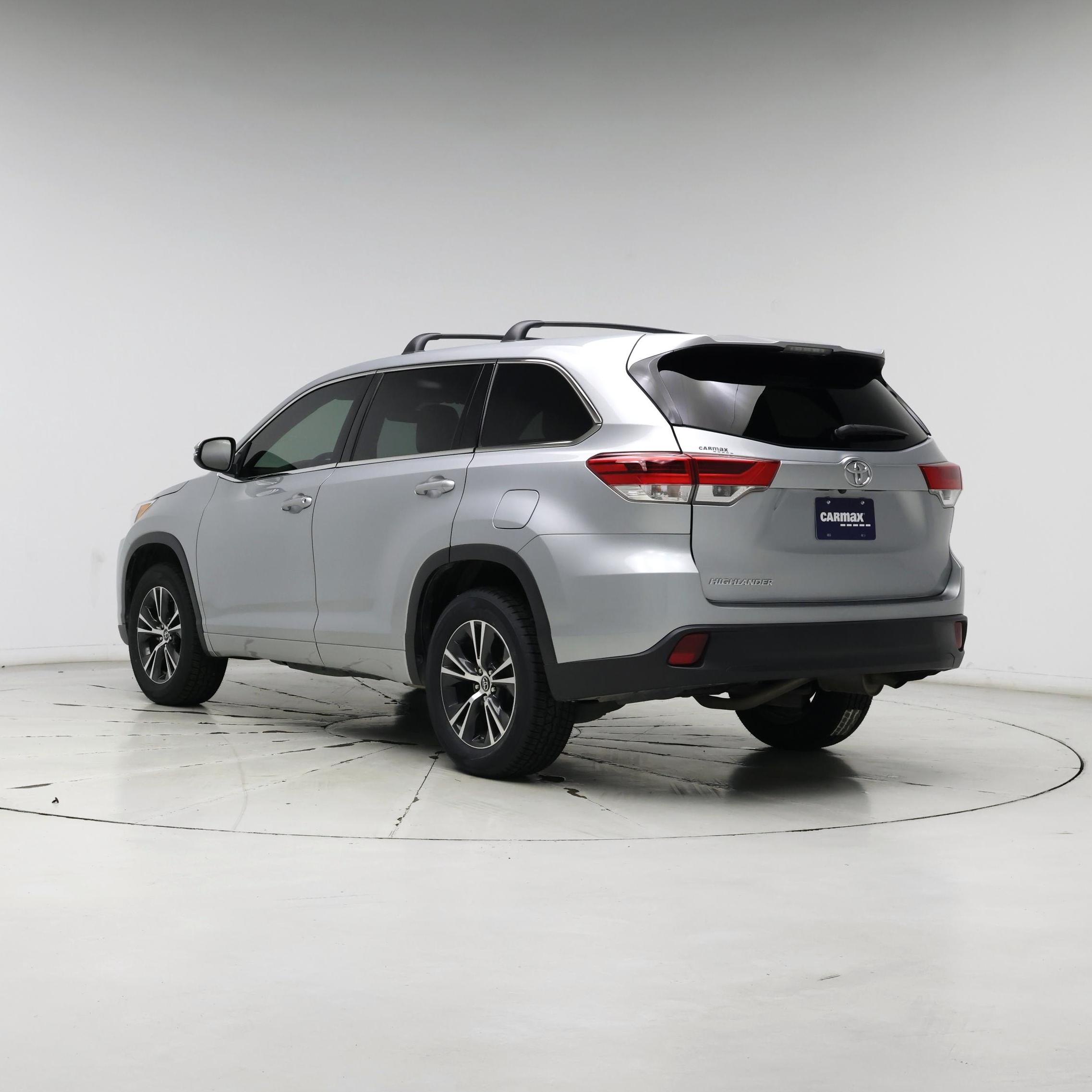 Thumbnail: 2018 Toyota Highlander - 2