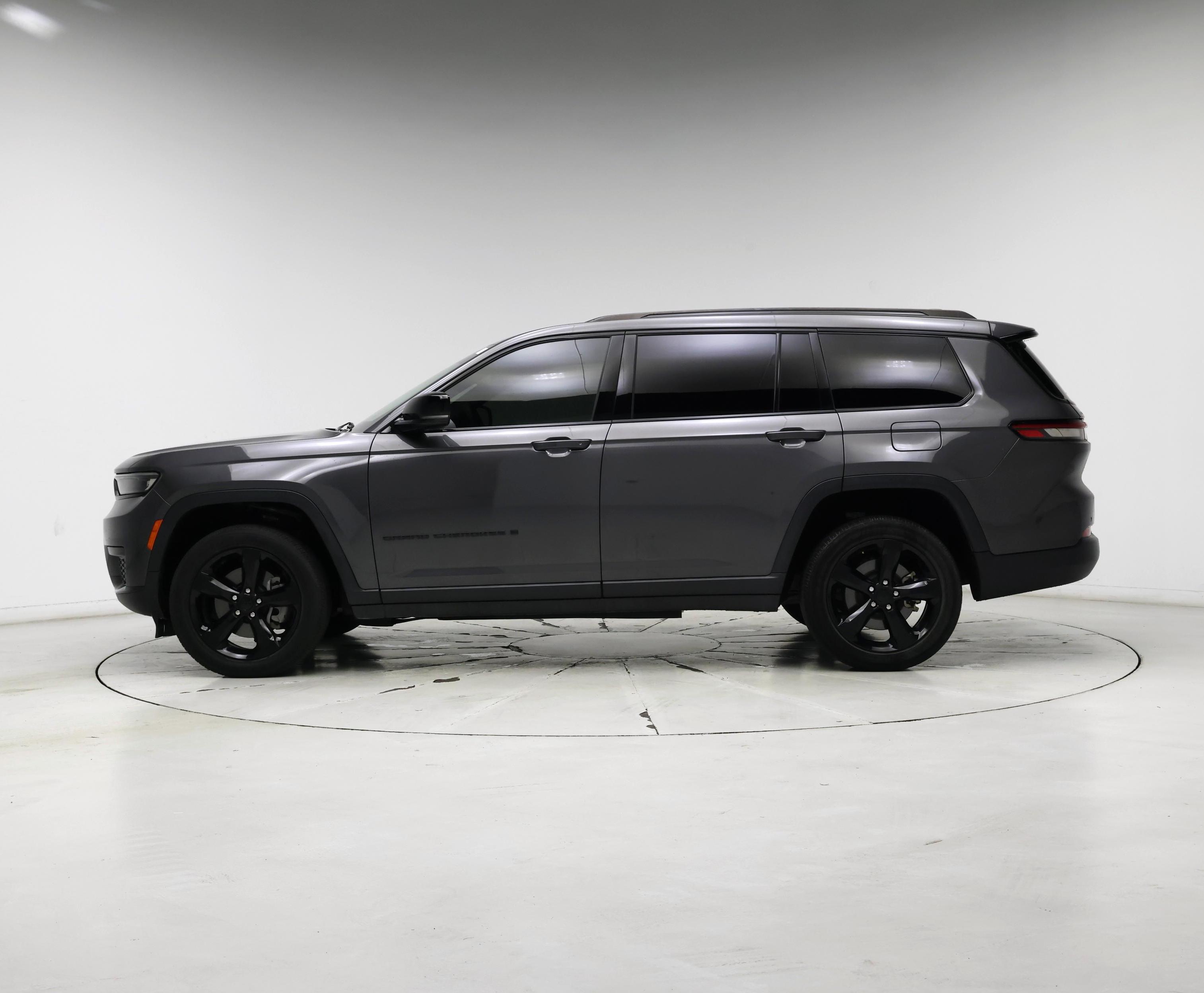Thumbnail: 2023 Jeep Grand Cherokee L - 3
