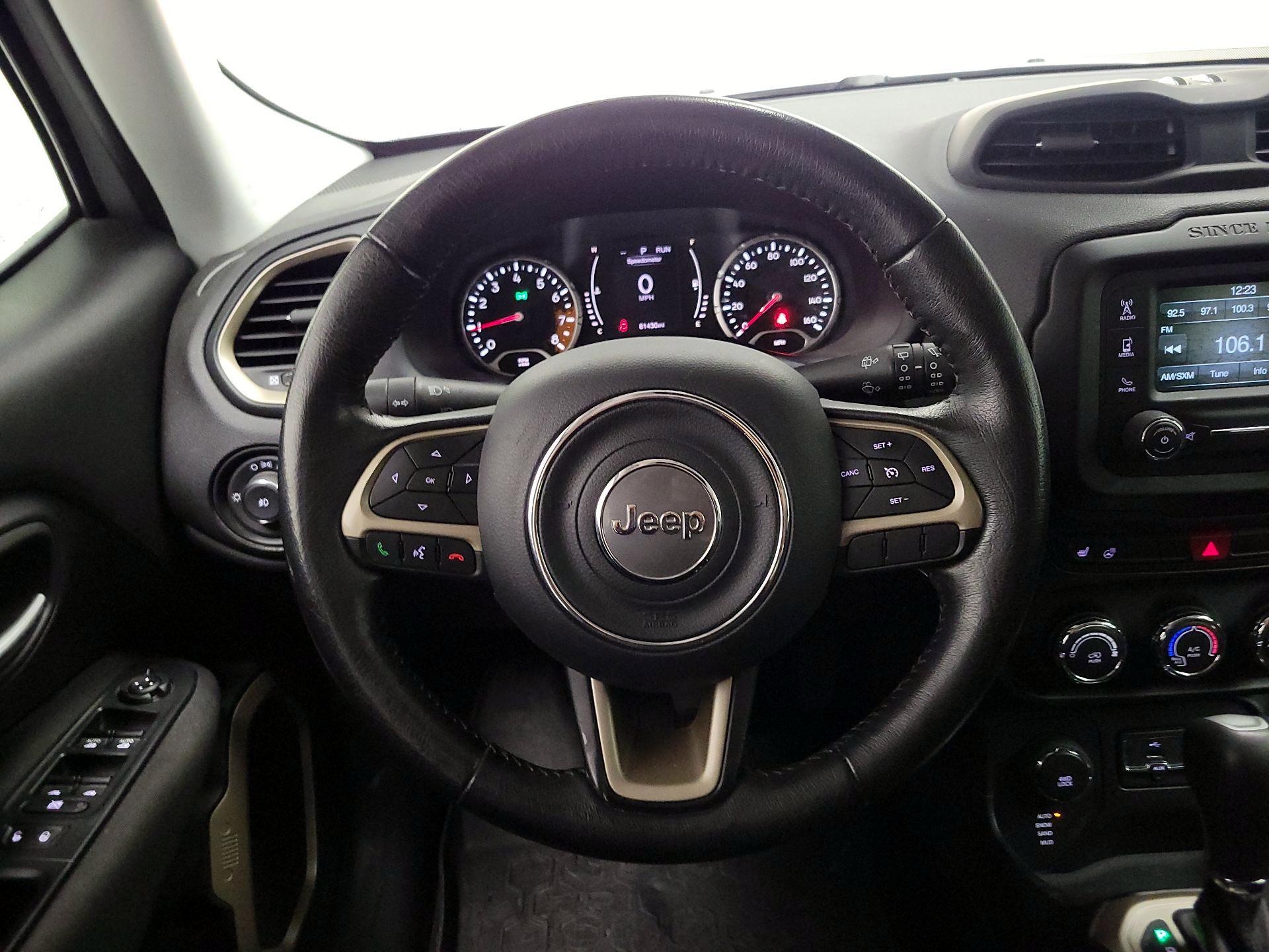 Thumbnail: 2015 Jeep Renegade - 10