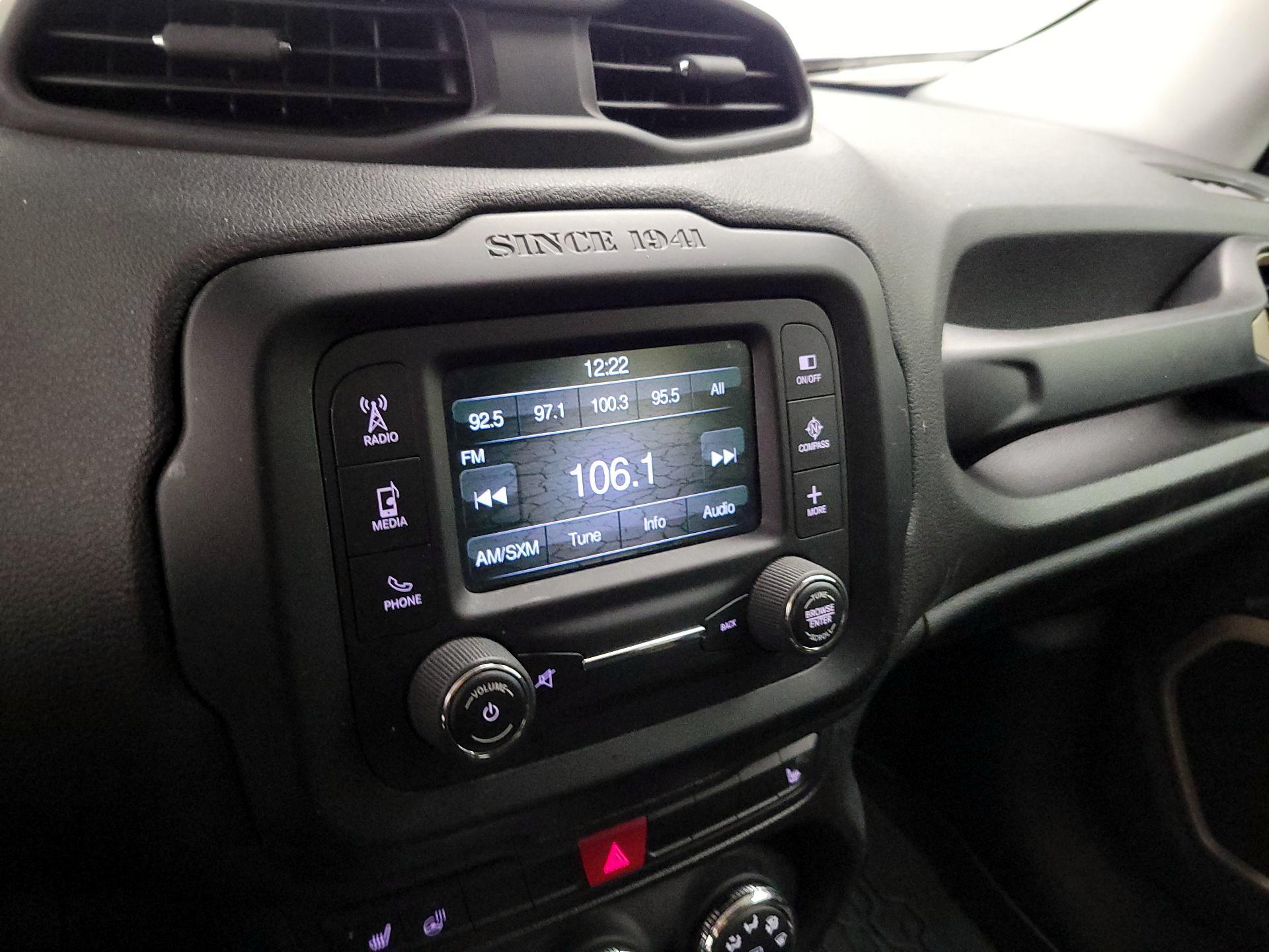Thumbnail: 2015 Jeep Renegade - 15