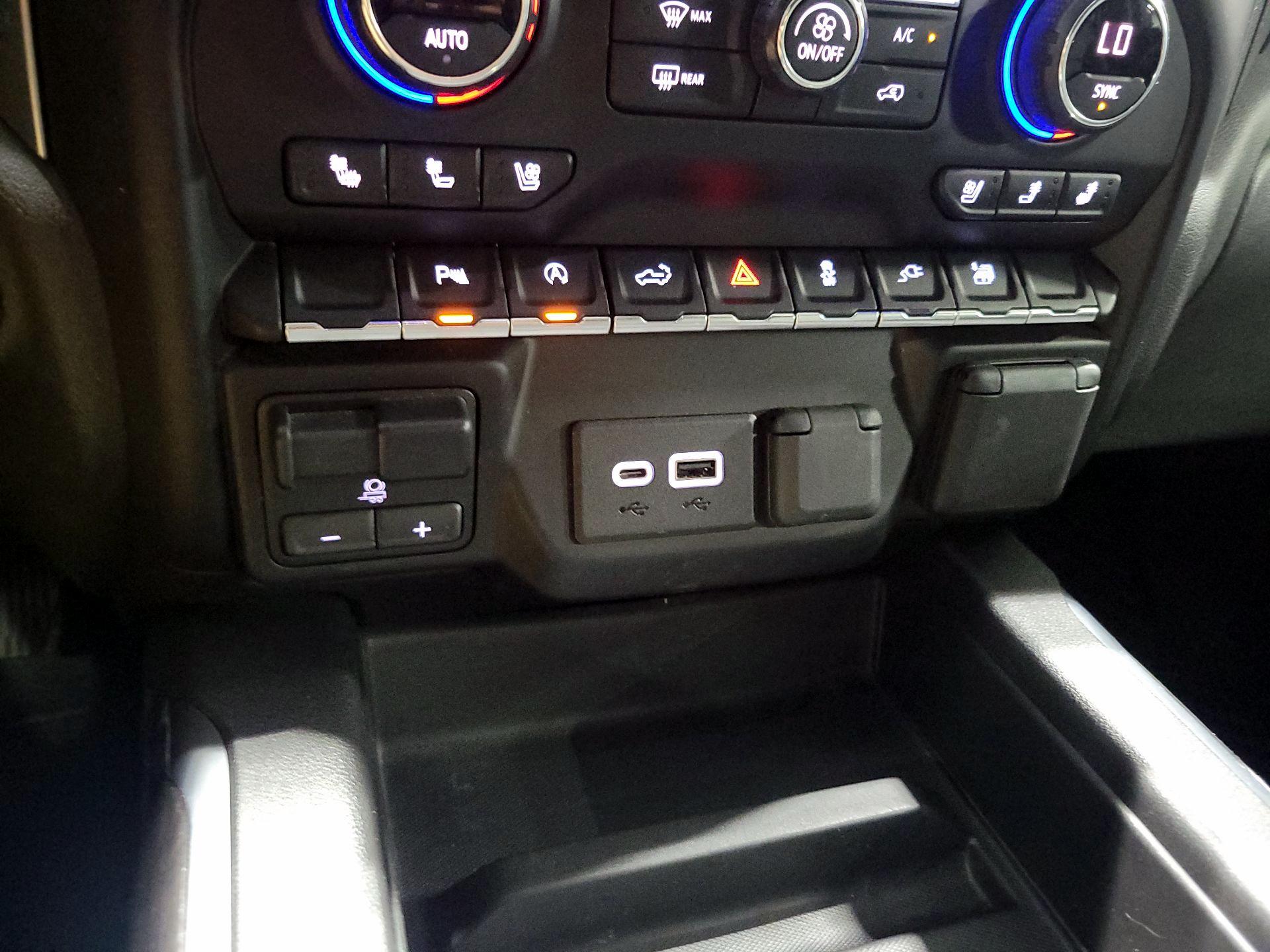 Thumbnail: 2020 Chevrolet Silverado 1500 - 18