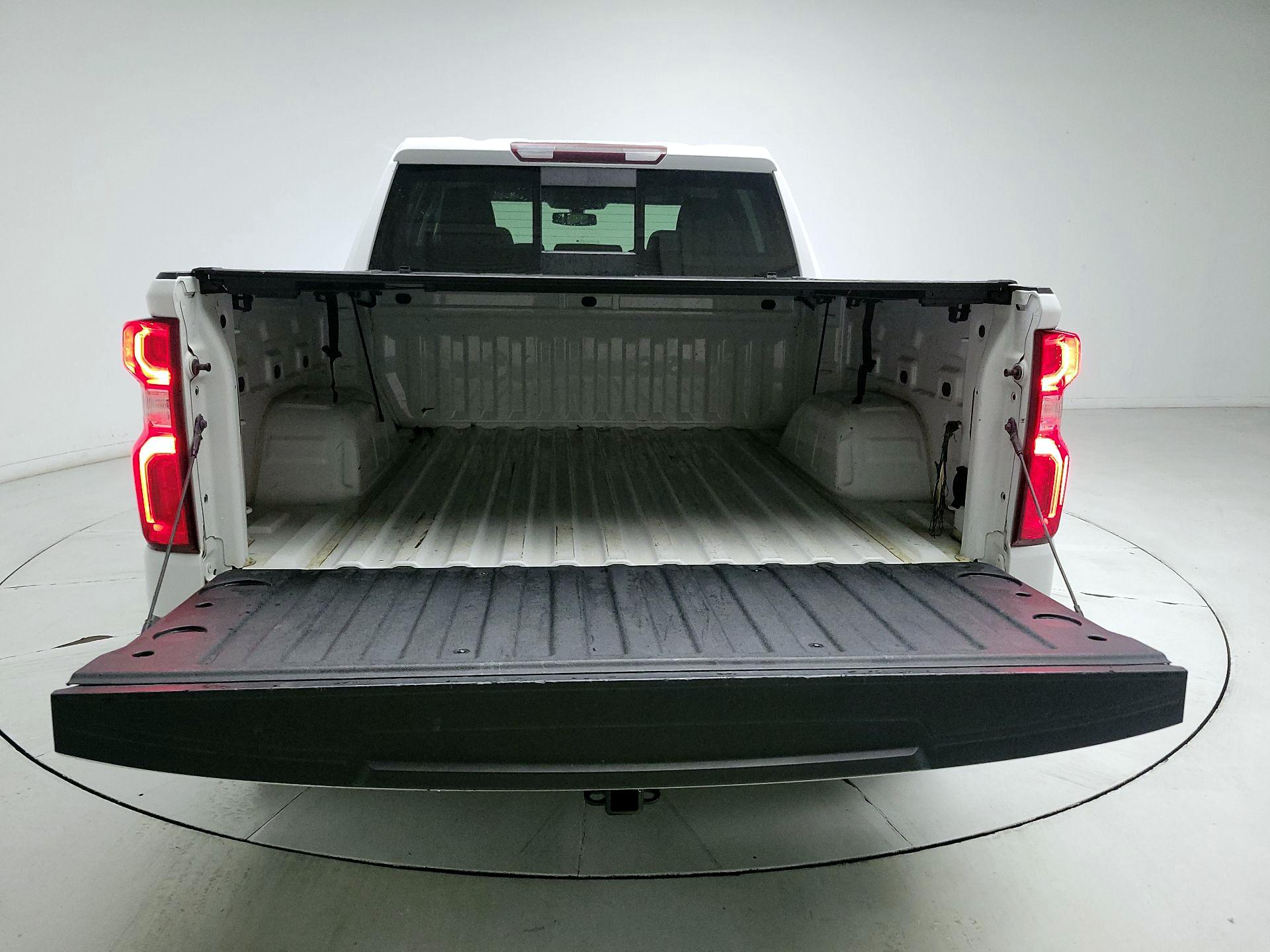 Thumbnail: 2020 Chevrolet Silverado 1500 - 19