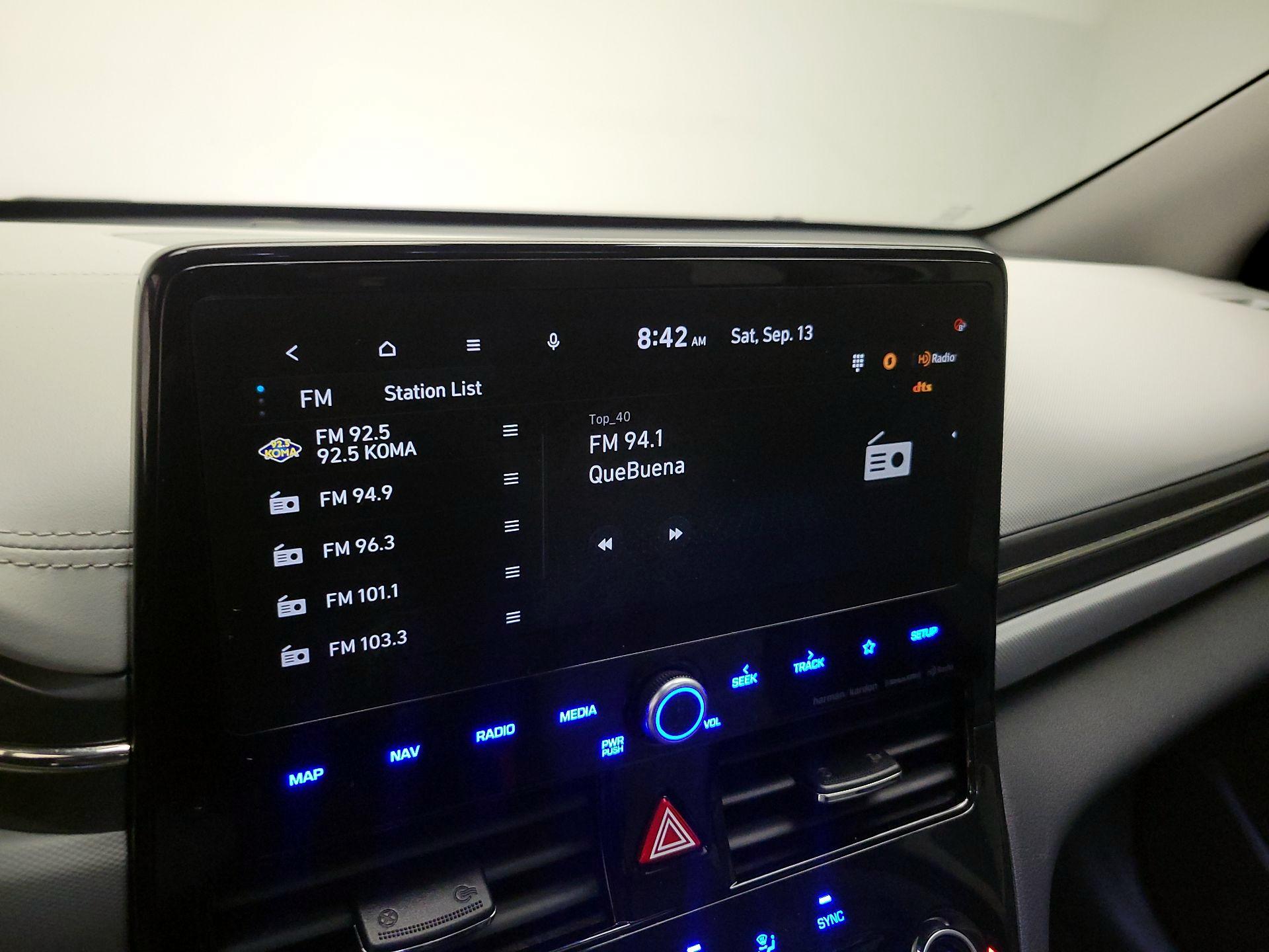 Thumbnail: 2020 Hyundai Ioniq - 16