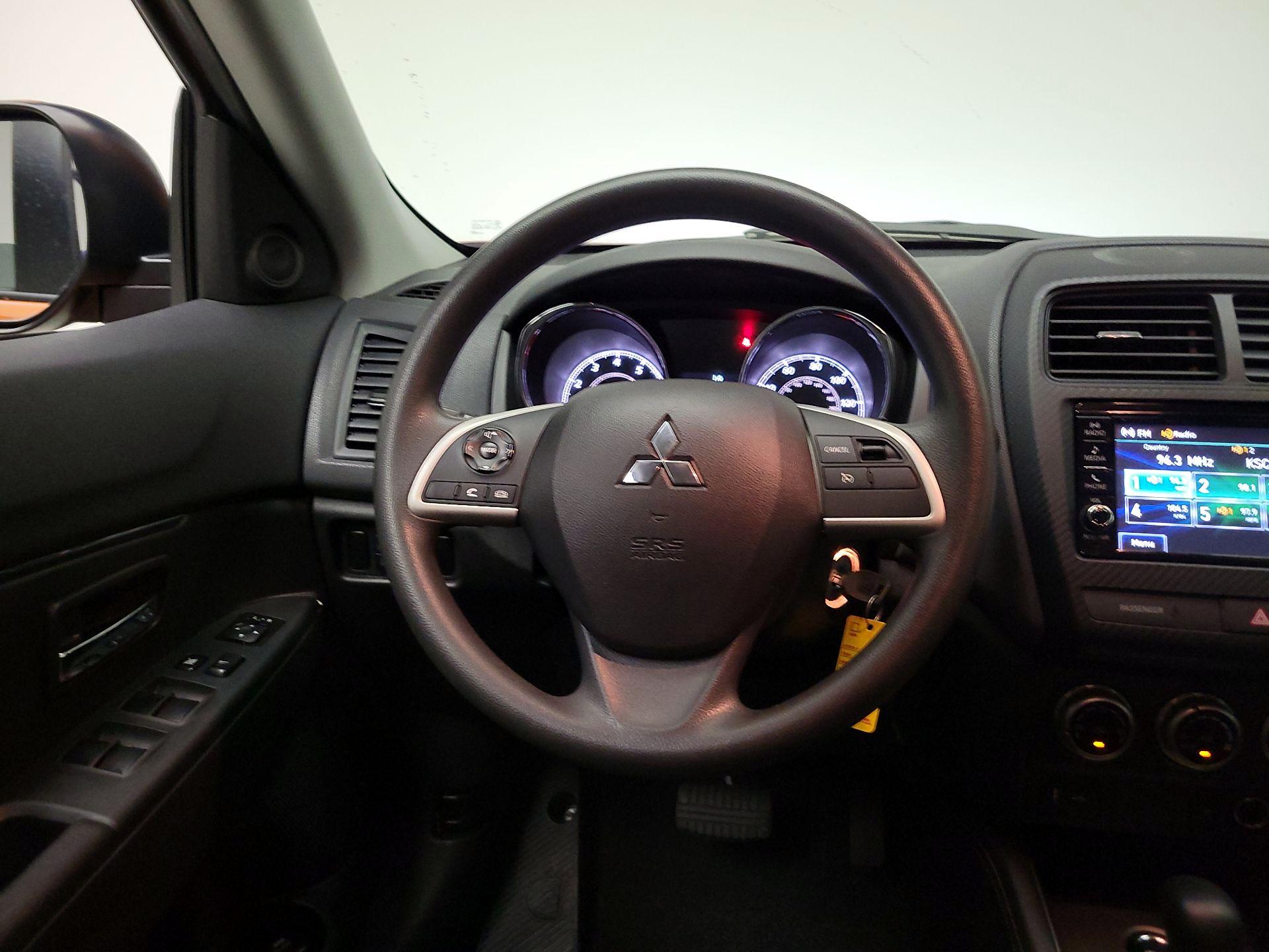 Thumbnail: 2023 Mitsubishi Outlander Sport - 10
