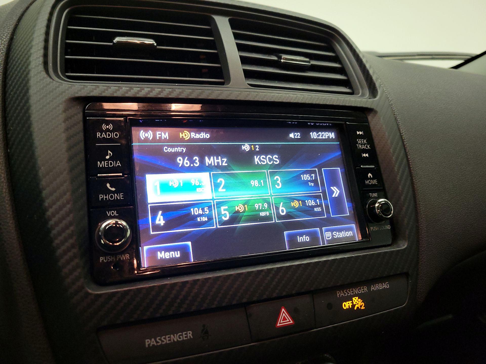 Thumbnail: 2023 Mitsubishi Outlander Sport - 14