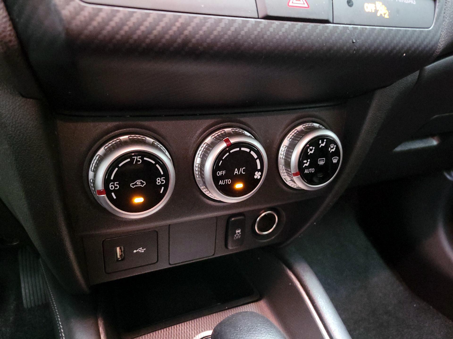 Thumbnail: 2023 Mitsubishi Outlander Sport - 15
