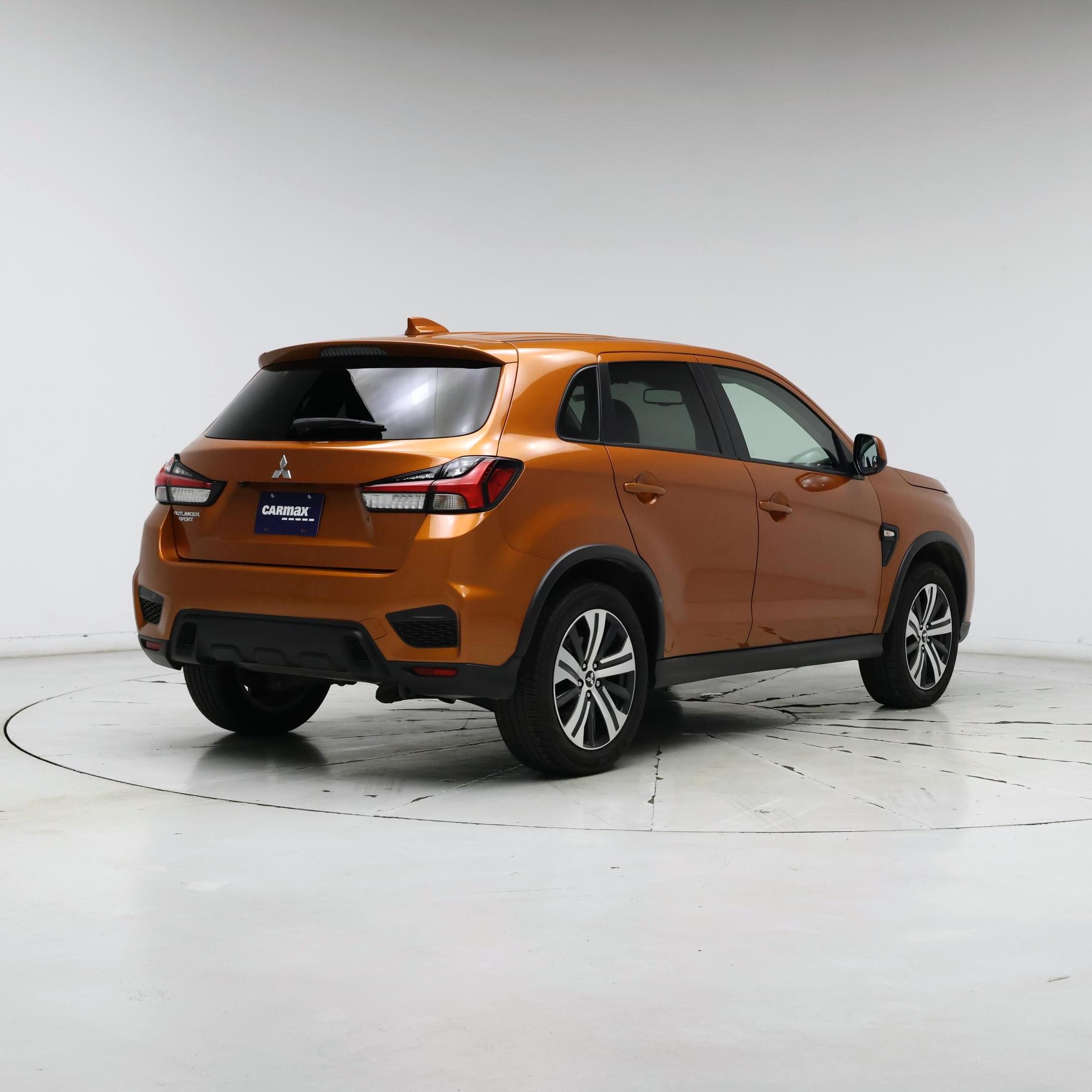 Thumbnail: 2023 Mitsubishi Outlander Sport - 8