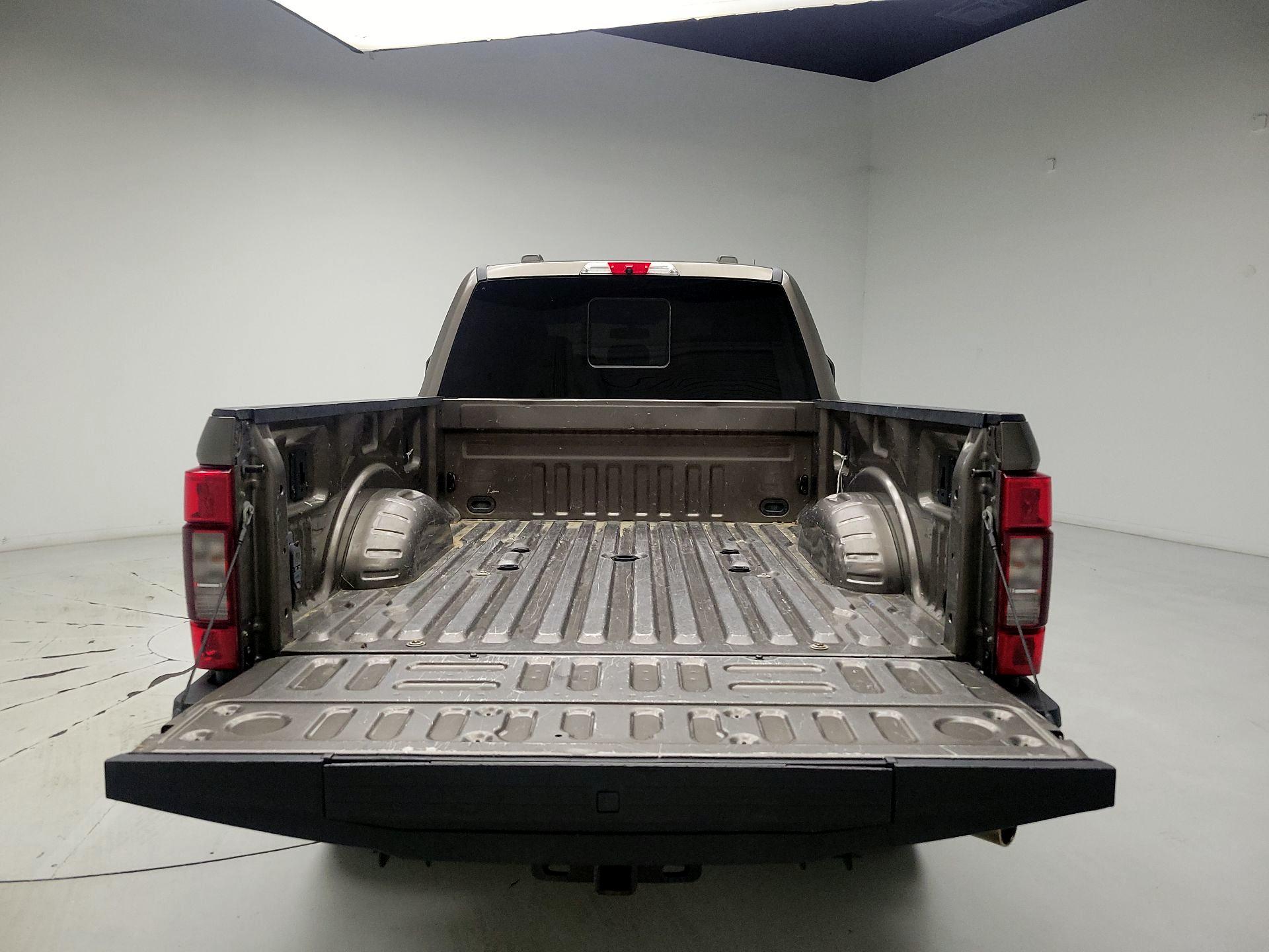 Thumbnail: 2020 Ford F-250 - 18