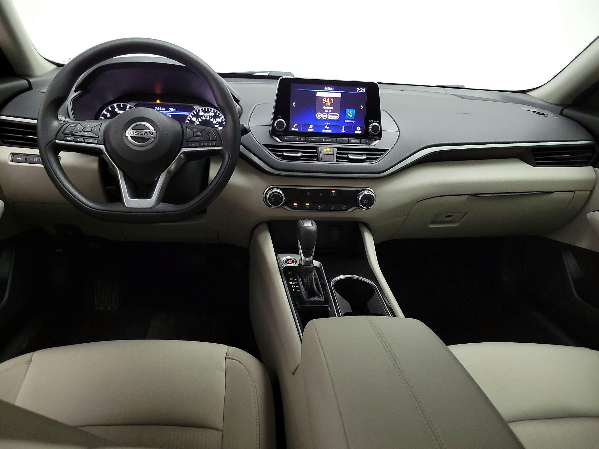 Thumbnail: 2021 Nissan Altima - 9